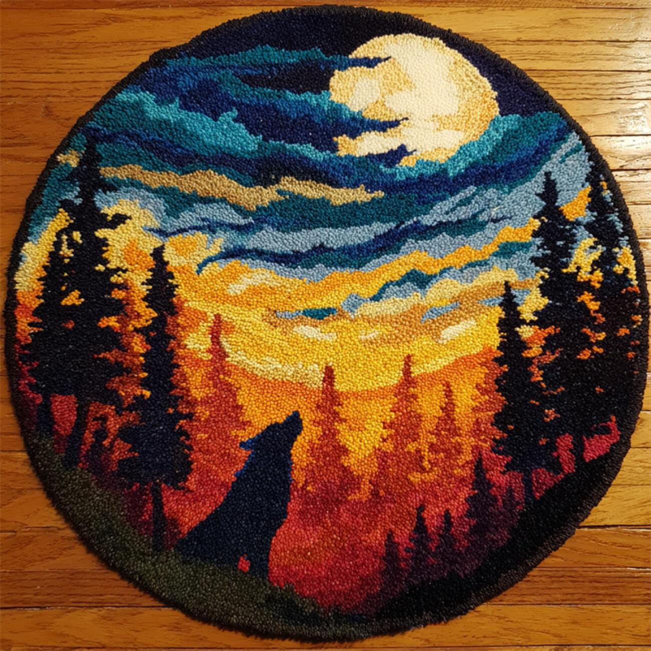 Kitquiver Animal Rug Making Kit for Adults Wolves and The Moon Knitting Kits for Adults Latch Hook Canvas DIY Rugs Crochet Yarn Set Embroidery Kit 60x60cm