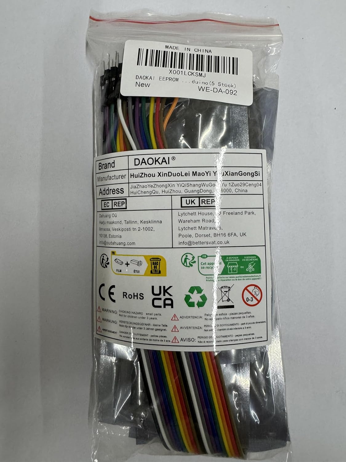 Package contents of DAOKAI AT24C256 EEPROM modules and Dupont cables