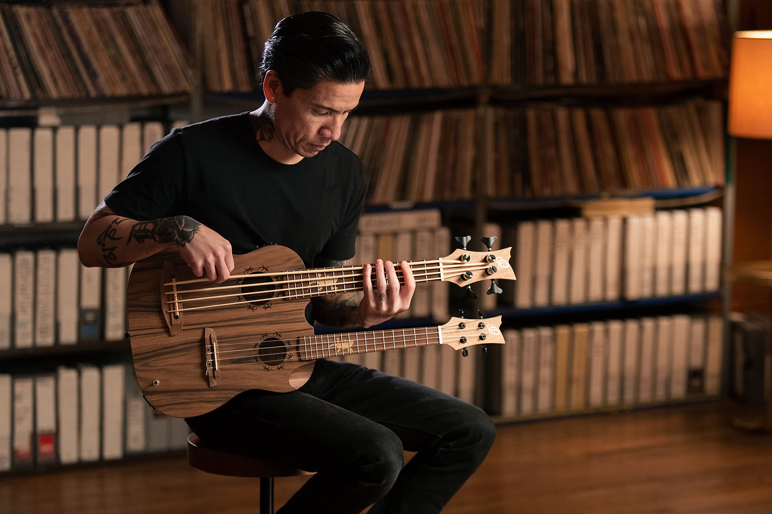 Ortega Guitars Double Neck Ukulele Elettro-Acustico – Tenor, Ukebass – Custom Built Series – Gig Bag Inclusa – Paldao, Natural (HYDRA-BSTE)