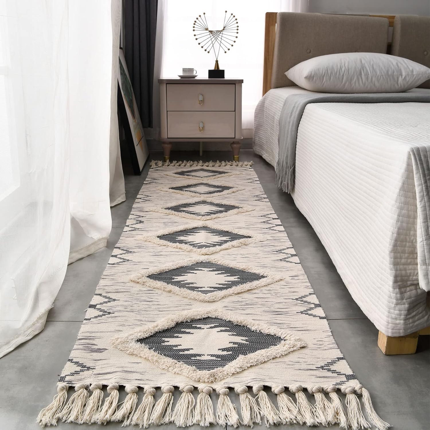 Tappeto in cotone trapuntato, lavabile con nappe, copriletto geometrico shag, in tessuto bohémien, per lavanderia/camera da letto (60 x 180 cm, grigio) (EU-JM-SLH)