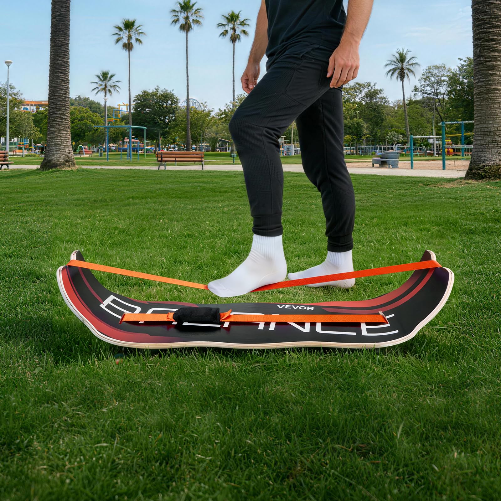 VEVOR Balance Board für Erwachsene (107 cm), Wackelbrett bis 200 kg Belastbar, Gebogenes Balance-Trainingsgerät mit Gurt für Core-Workouts Stehpultübungen Heim-Fitnessstudio Yoga, Orange Schwarz
