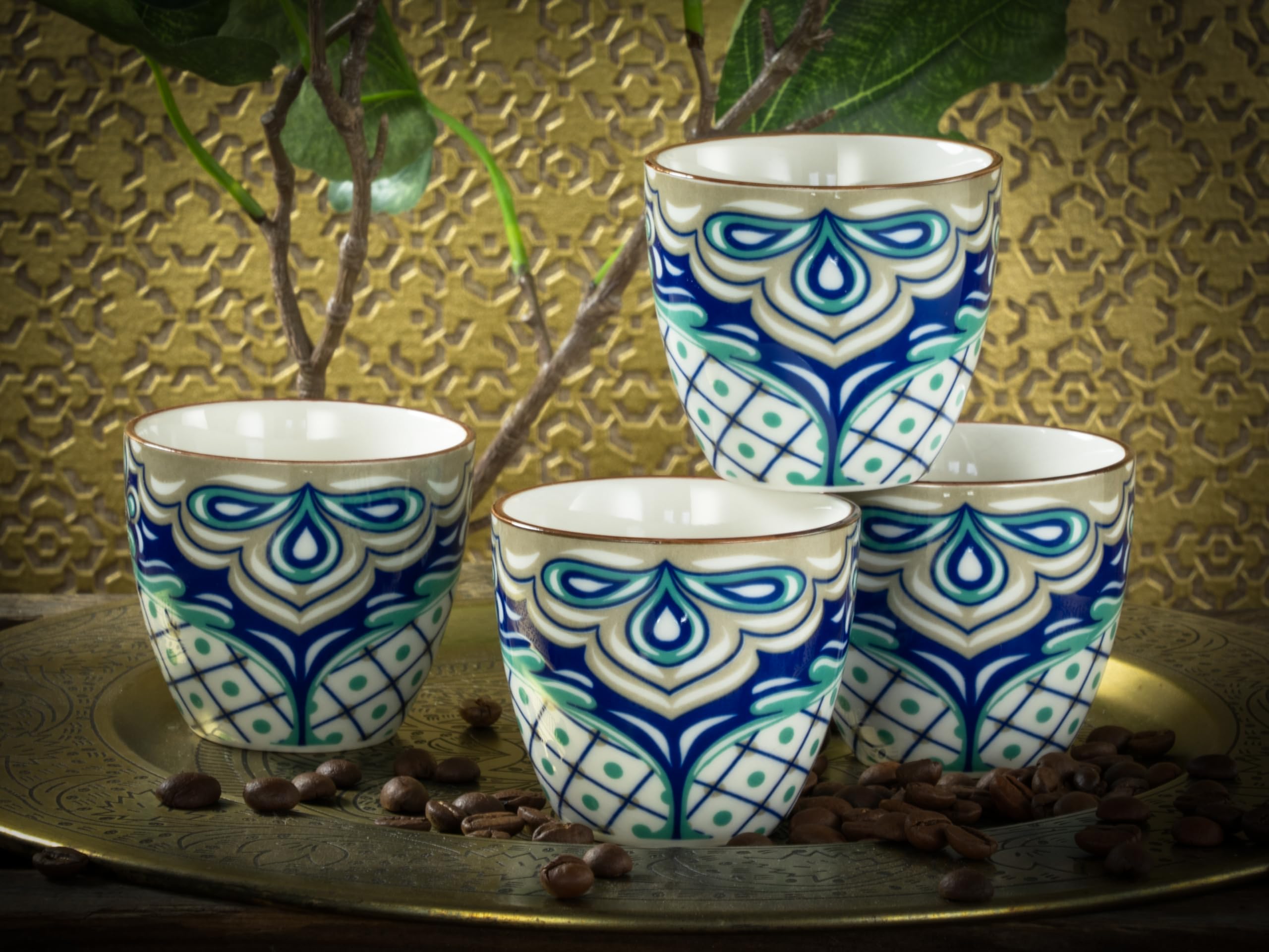 Creatable, 21893, Serie Aladin, 4-teiliges Geschirrset für 4 Personen, Espresso Set aus Steinzeug, spülmaschinen- und mikrowellengeeignet, Qualitätsproduktion
