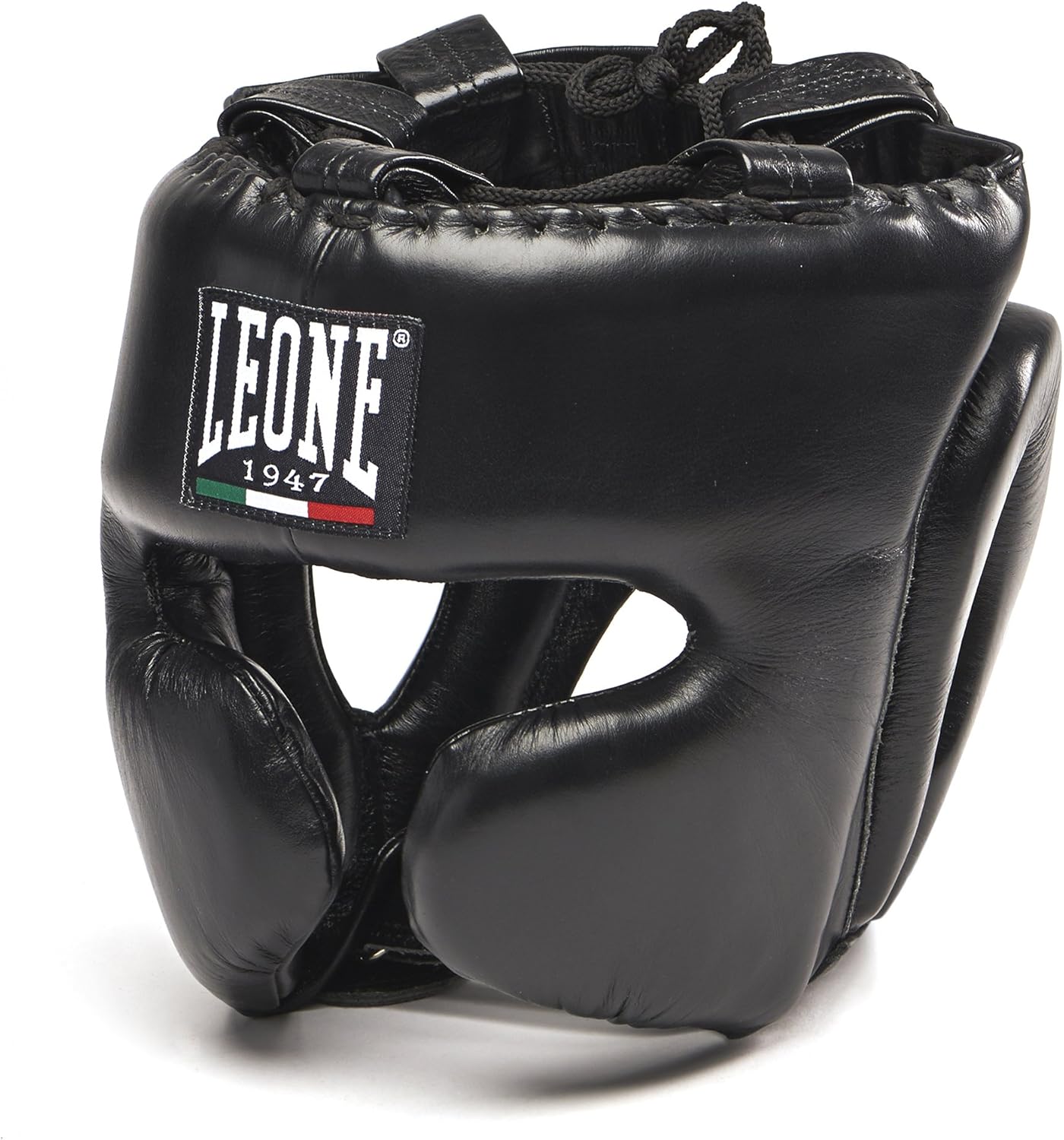 sacco da pugilato per uomini sopra la testa