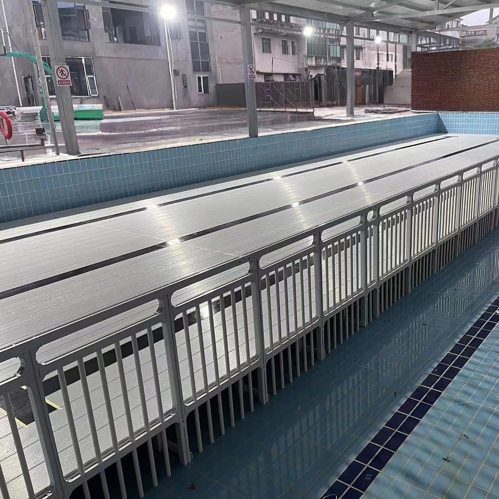 Panel separatora barierowego basenu śródlądowego, 1 m podwodny rozdzielacz bezpieczeństwa do klubów pływackich i oceanariów, niestandardowa przegroda dla bezpieczeństwa