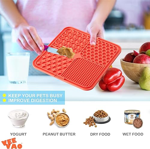 Miniatura 4 de Tapete para lamer perros, 8 x 8 pulgadas, de silicona de grado alimenticio para perros y gatos, 2 alfombrillas para lamer perros con ventosas,