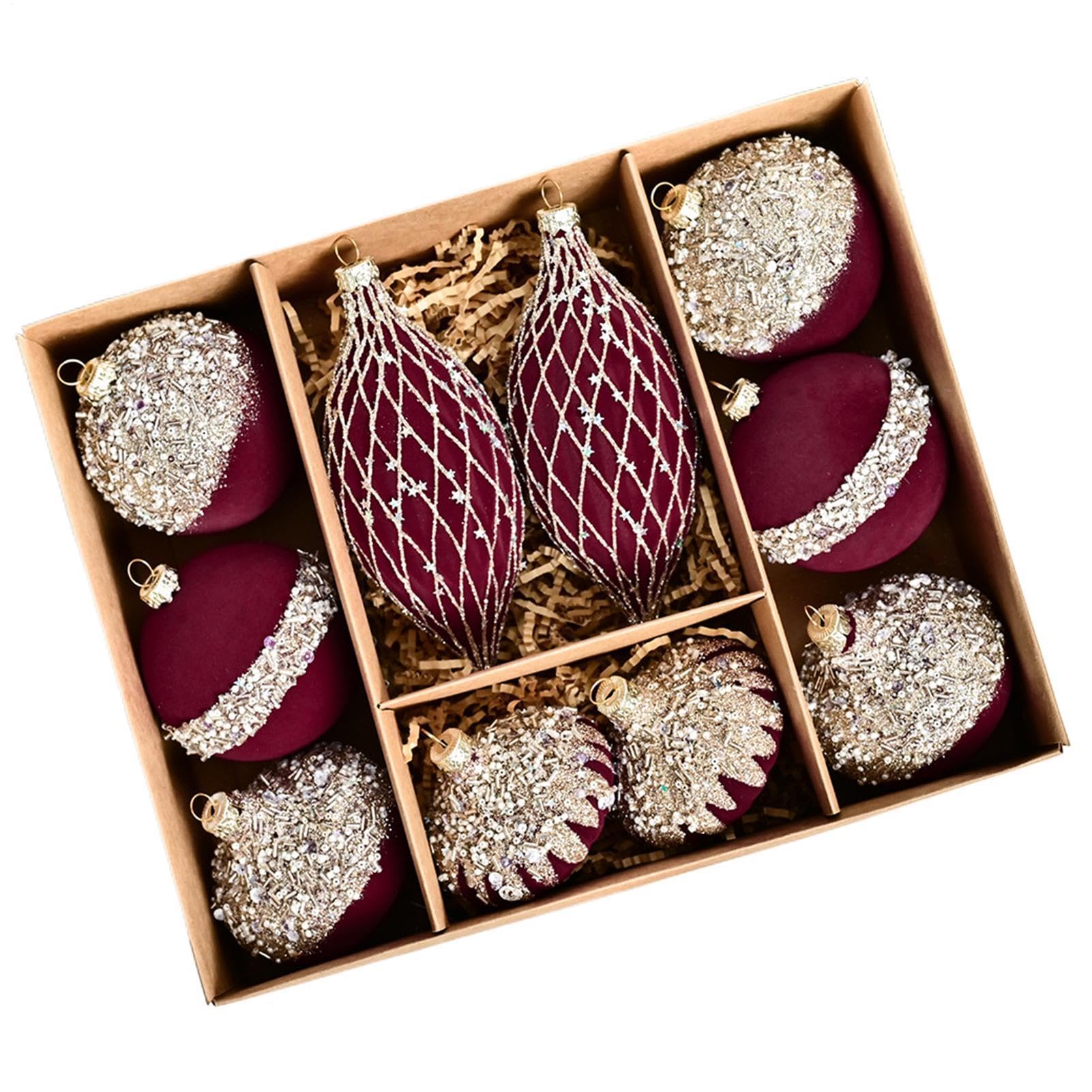 Boules de Noël floquées pour sublimer votre intérieur pendant les fêtes