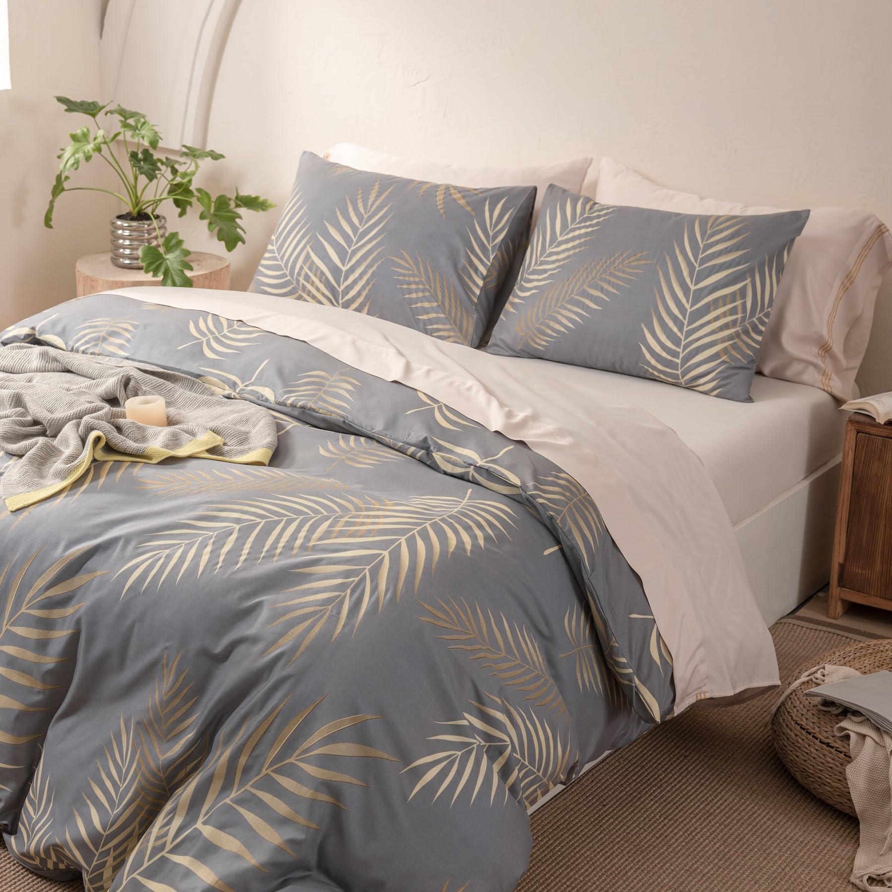 Funda nórdica de 240 x 260 cm, hojas de palmera tropicales con motivo dorado gris, juego de ropa de cama de microfibra suave para 2 personas adultas con cremallera y fundas de almohada de 65 x