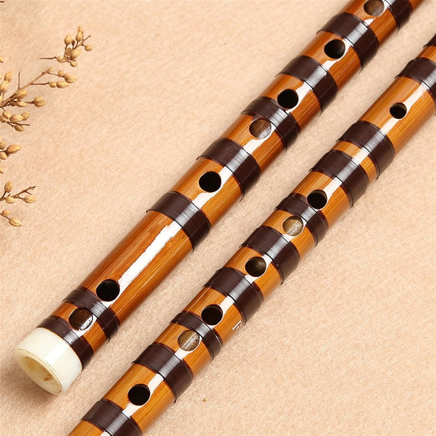 沖縄県産　琉球横笛　竹製（Ｃ調）音の高さになります。手工品　新品未使用 沖縄県産 琉球横笛 竹製（C調）音の高さになります。