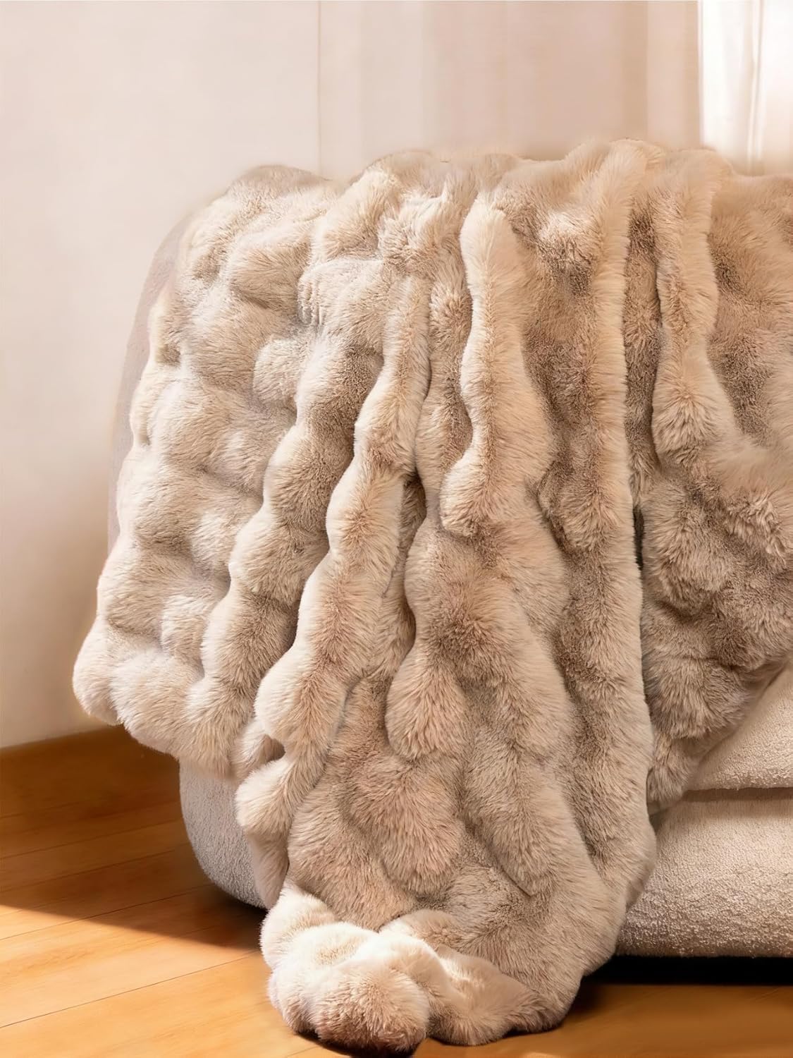 HeirLoom Luxury Bubble Faux Fur Throw Blanket – Ultra-Soft Plush, Warm Cozy Blanket for Couch & Bed, Decorative Home Bedding (Warm Khaki, Throw(51" × 63"))