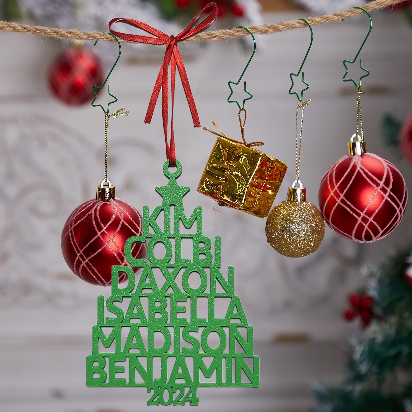 Personalized Christmas Ornaments with Family Name, Custom Christmas Tree Ornament for Memorable 2024 Kids and Adults