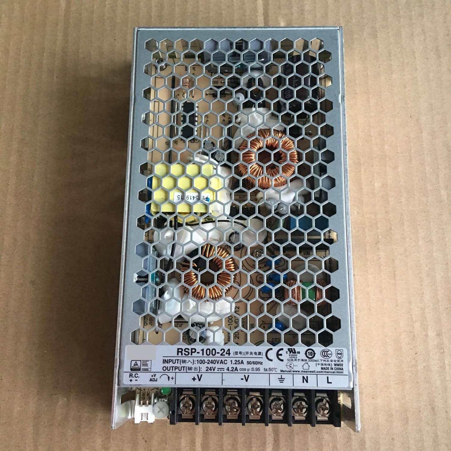RSP-100-27V 100W シングルグループ出力 PFC機能付き電源 Voltage Regulator