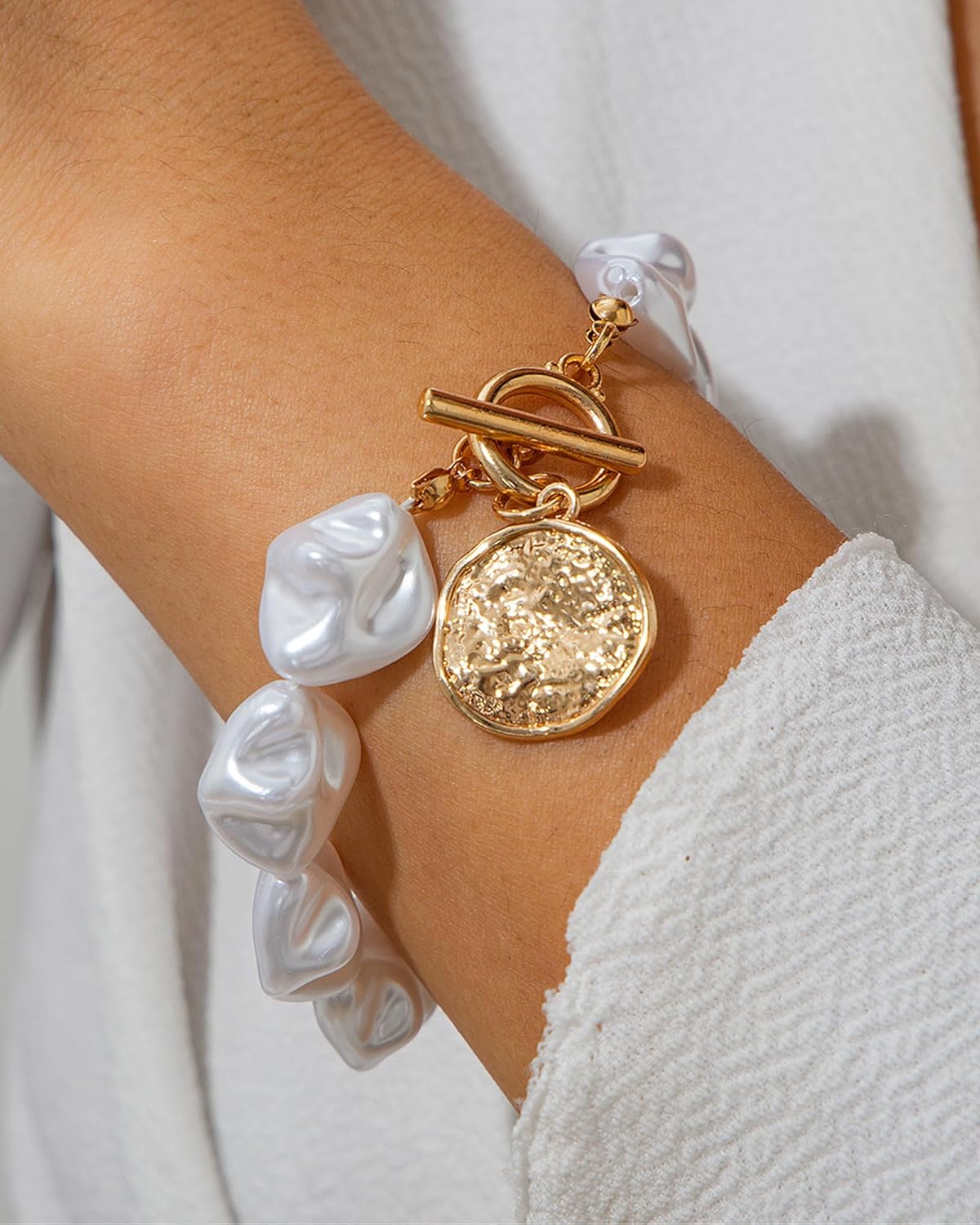 Baroque Pearl Bracelet for Women Boho Irregular Pearls Bracelet Trendy Gold and Pearl Brace-let Chunky Gold Heart Coin Toggle Clasp Charm Brace-let Statement Pearls Jewelry Accessories for Her - Image 4