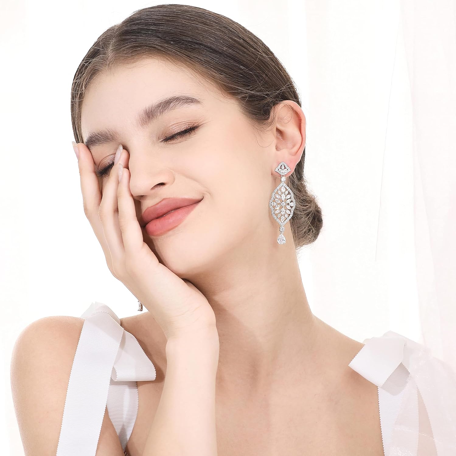 Wedding Earrings for Brides, Silver Earrings for Women, 18K White Gold Plated Sterling Silver Post Cubic Zirconia Dangle Earrings, Clear Crystal Hypoallergenic Chandelier/Tassel Earrings