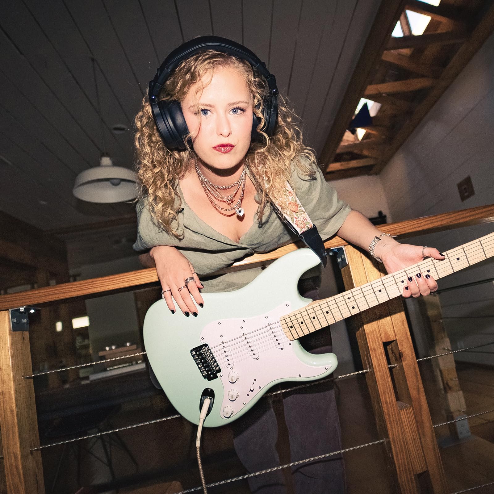 OneOdio Studio Max 1 Casque Bluetooth DJ sans fil,120 h d'autonomie,Hi-Res/LDAC Audio, faible latence de 20 ms,connexion Dongle/Bluetooth/6,35 mm/3,5 mm pour Enregistrement de Podcast, Guitare,Clavier