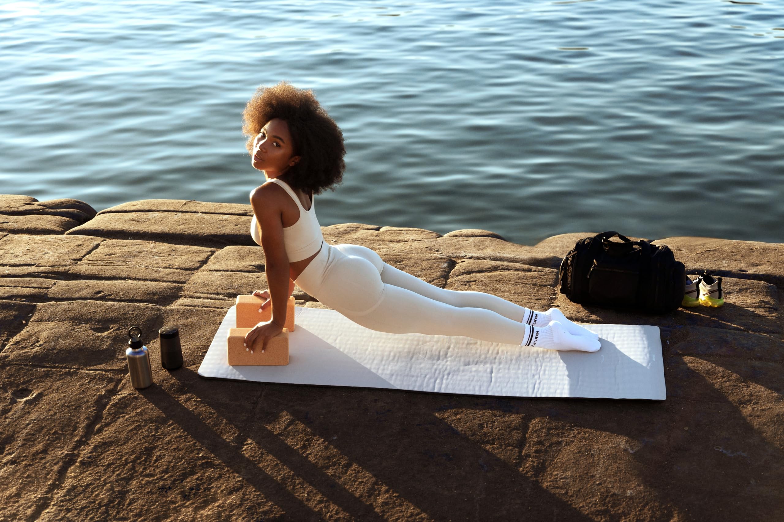Damskie legginsy push-up z wysokim stanem, modelujące bezszwowe wykonane we Włoszech, spodnie gimnastyczne, fitness, joga, wypoczynek - ultracienkie