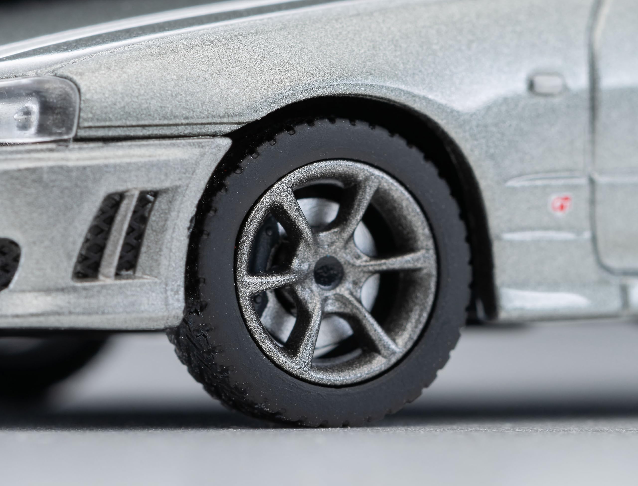 TOMYTEC 333876 Tomica Limited Vintage Neo 1/64 LV-N353a Nissan