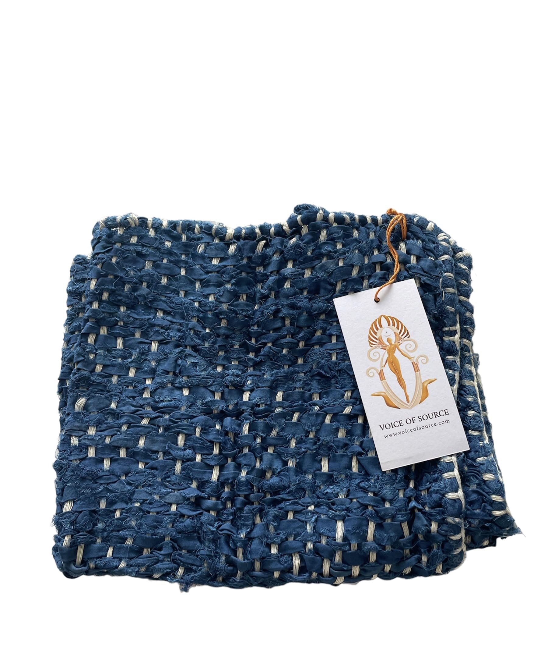 Nappe tissée à la main et teintée naturellement par des artisans de Bali