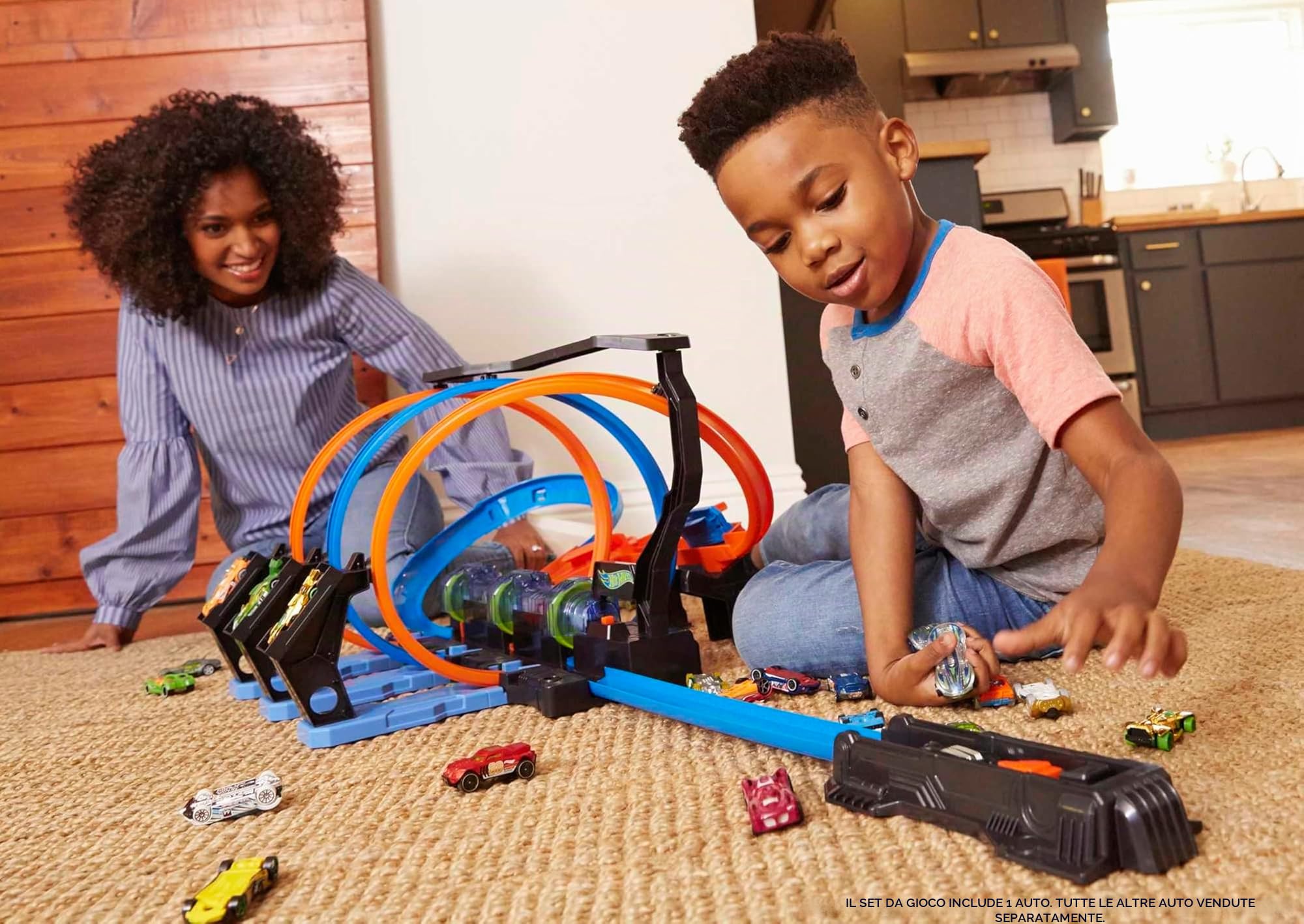 Hot Wheels, Pista Hot Wheels Schianti Rotanti con Propulsori Motorizzati, Giocattolo per Bambini 5+ Anni, FTB65