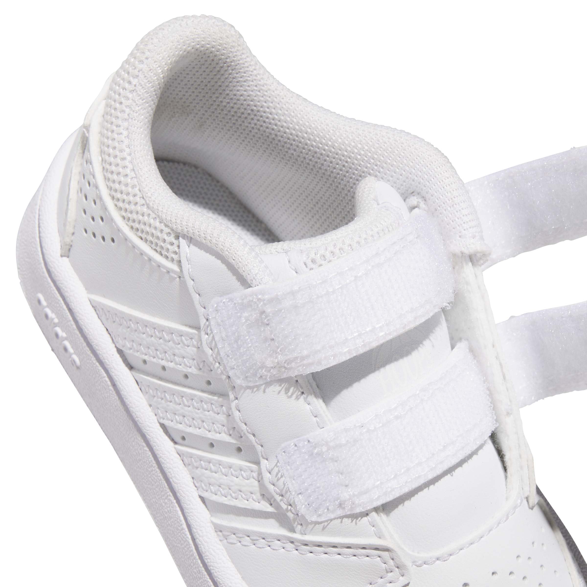 adidas Buty dziecięce Hoops Classic