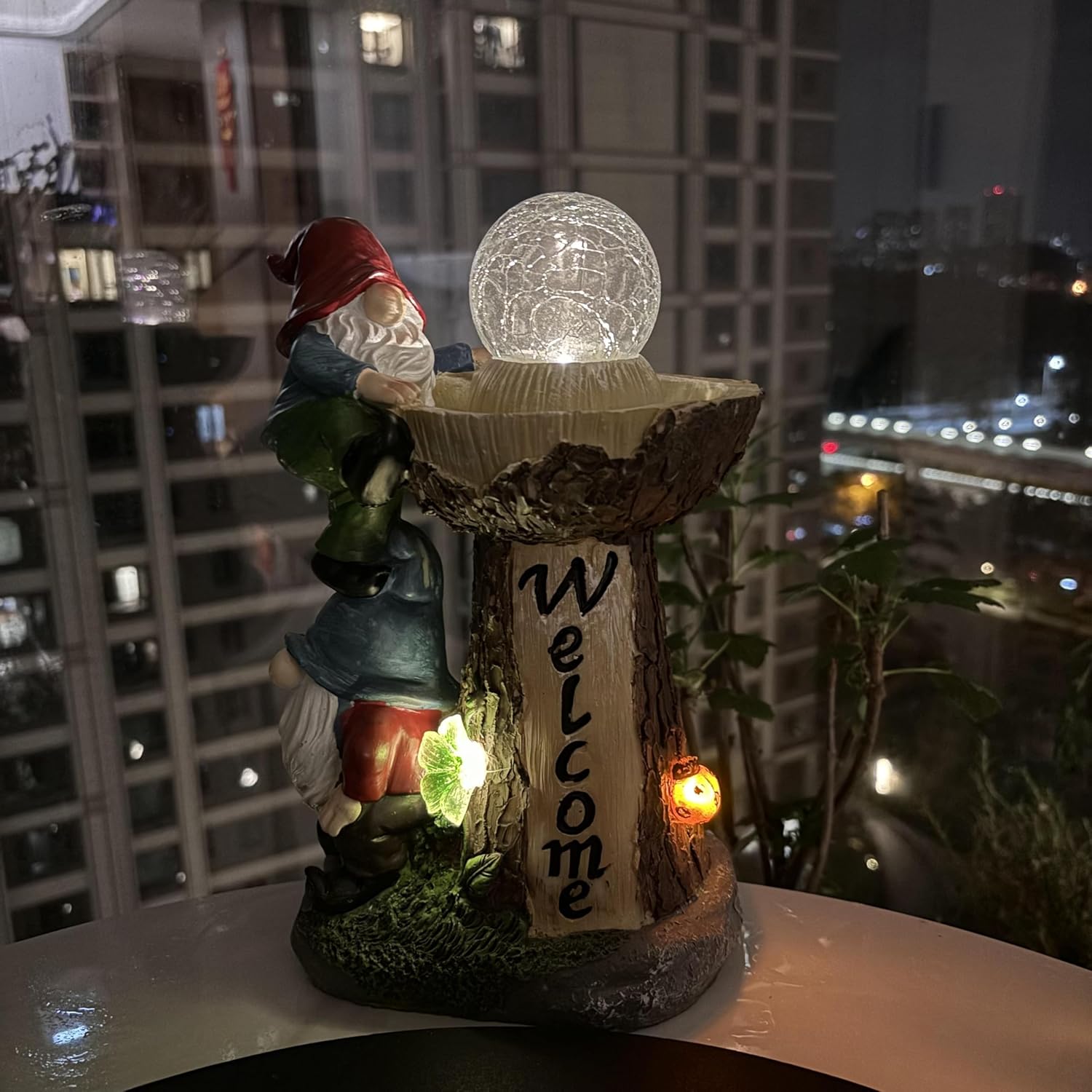 Solar Garden Double Gnomes Climbing Fountain Welcome Decor, Garden Gnome Statue Outdoor Decor,Ideal Gifts for Yard, Patio, Lawn & Porch - Outdoor Decor Led Lights Unique Gift for Mom