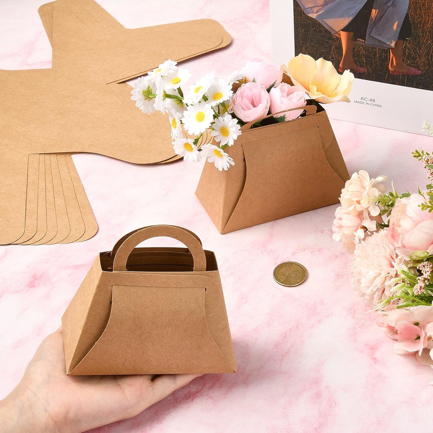 Gythara 20 pcs Brown Color Handbag Theme Kraft Paper Treat Boxes Gable Purse Boxes with Handle for DIY Party Favor Birthday Wedding Present Candy Chocolate Cookies Decor