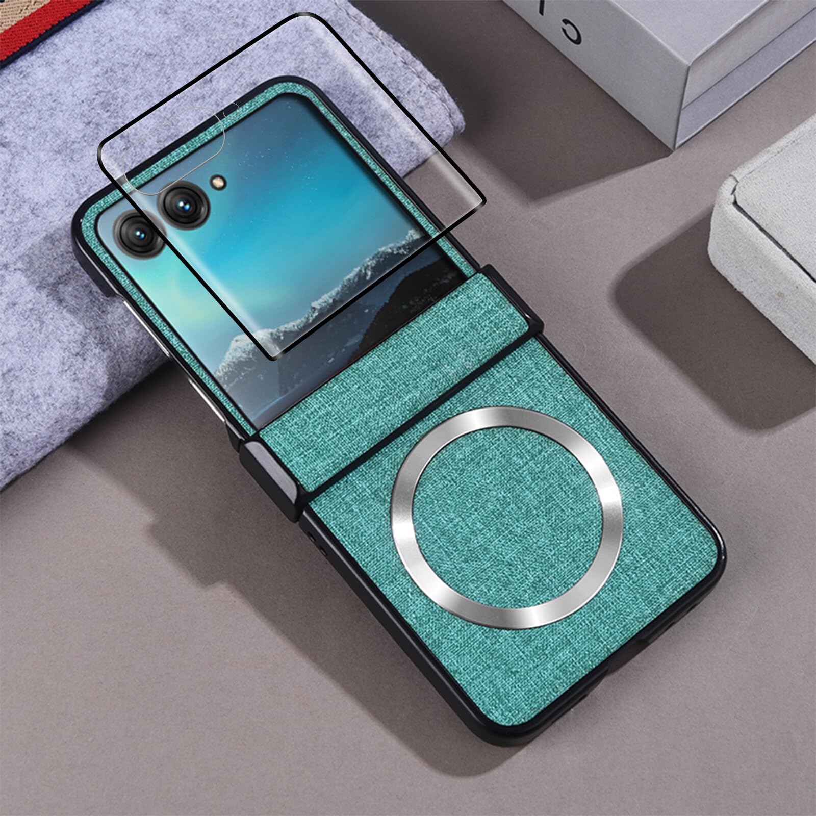 Coque rigide Motorola Razr 2025 verte finition toile premium avec écran préservé