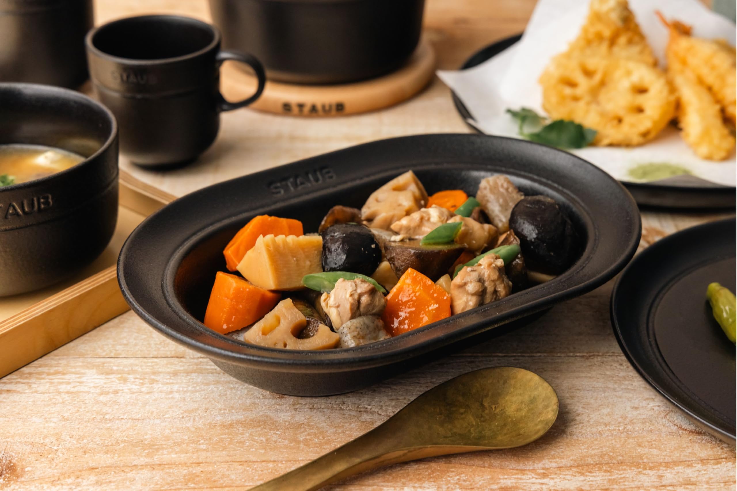 Amazon.co.jp: staub ストウブ セラミック ダイニングライン オーバル