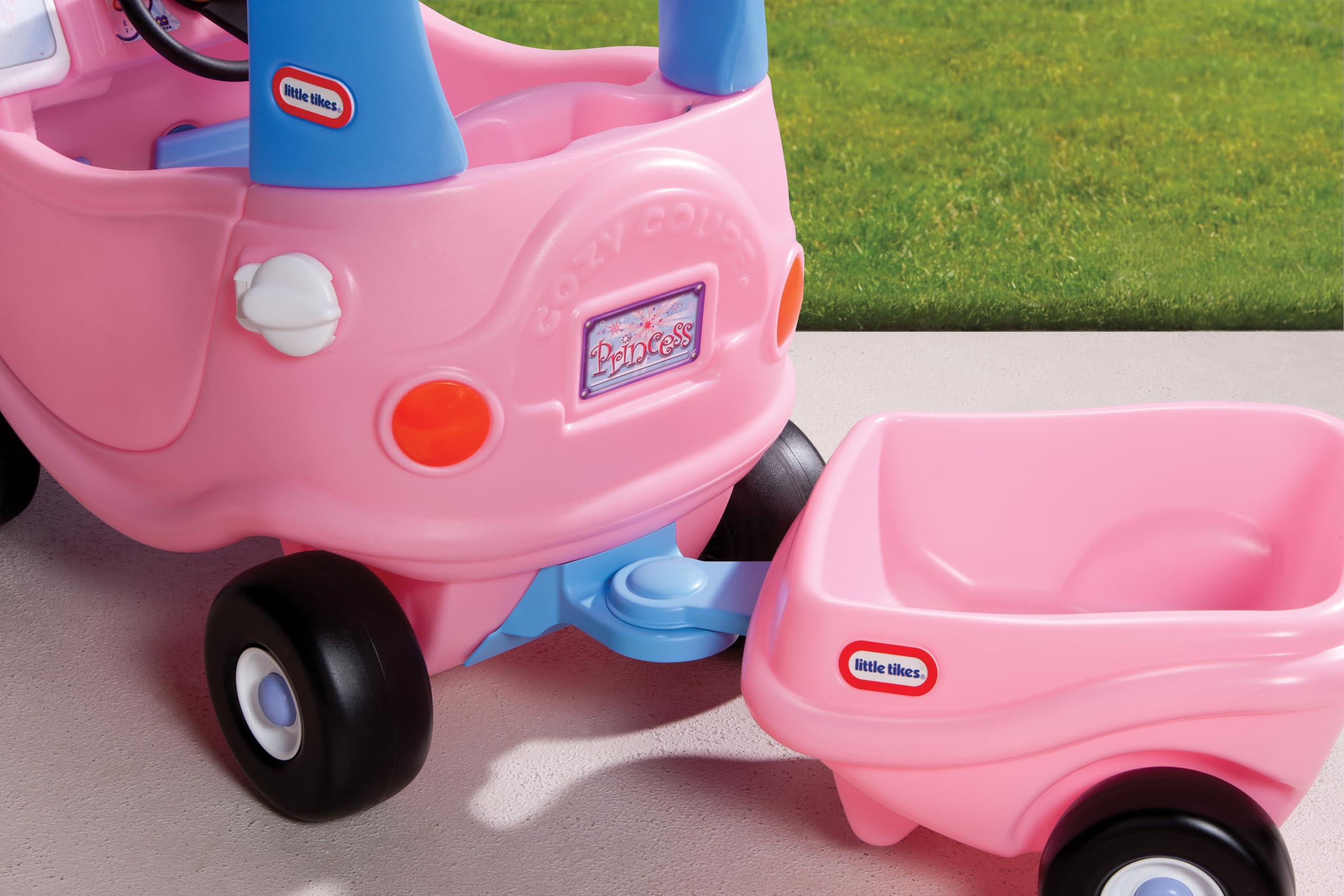 little tikes Princess Cozy Coupe Trailer - Jouet remorque pour Enfants, Encourage Le Jeu créatif, Convient aux Enfants âgés de 3 à 10 Ans
