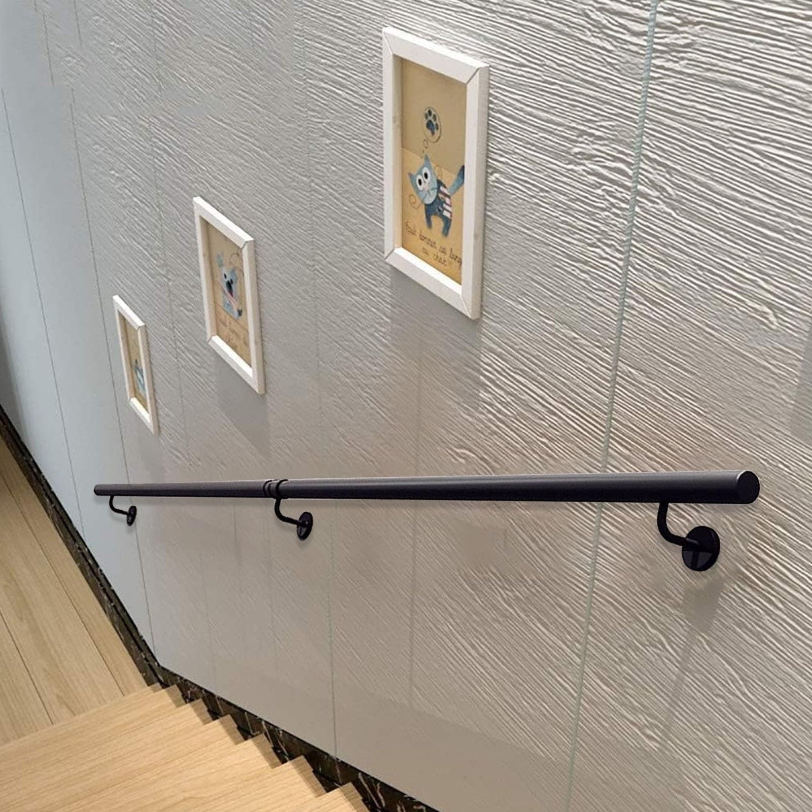 Rampe d'escalier de sécurité contre les chutes de seniors