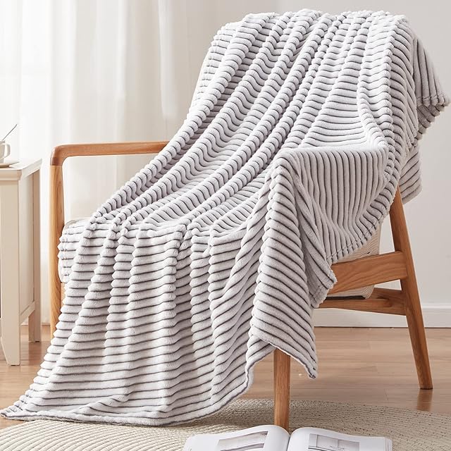 EMME Fleece Blanket for Sofa 152 x 203 cm, Soft, Plush, Warm and Cozy Throw Blanket, Single Layer, 3D Touch Experience, Perfect for Bed Couch and Sofa Chair(Grey, 152 x 203)