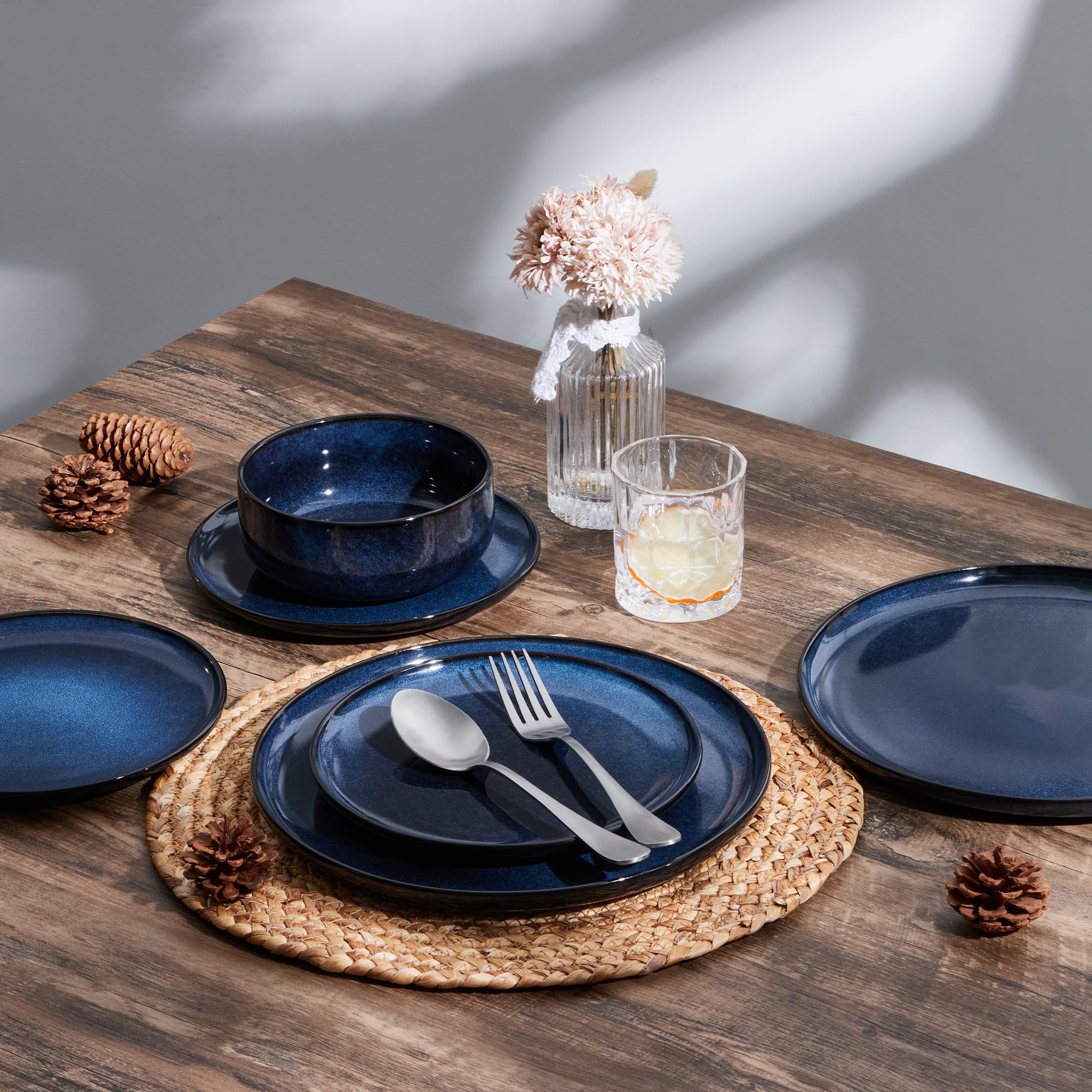 Joyfair Geschirrset 6 Personen, 18-tlg Steinzeug Tafelservice Set, Kratzfest Reaktive Glasur Geschirr Set mit Speiseteller, Dessertteller, Müslischalen, Mikrowellen- & Spülmaschinenfest, Tiefsee Blau