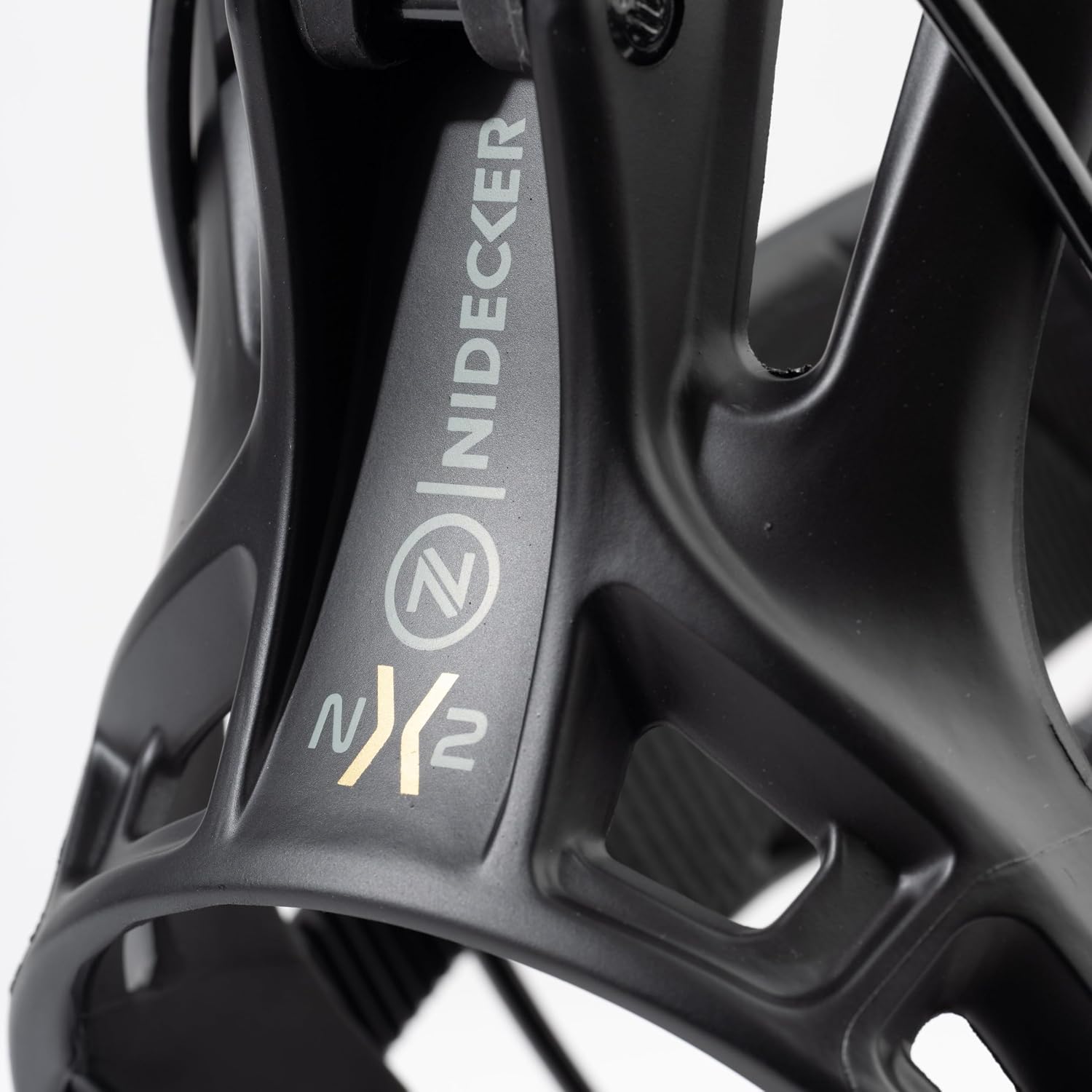 Nidecker Flow NX2 Hybrid Snowboard Bindings Dual-Entry System with Aluminum Baseplate & Hybrid Strap - M - Black