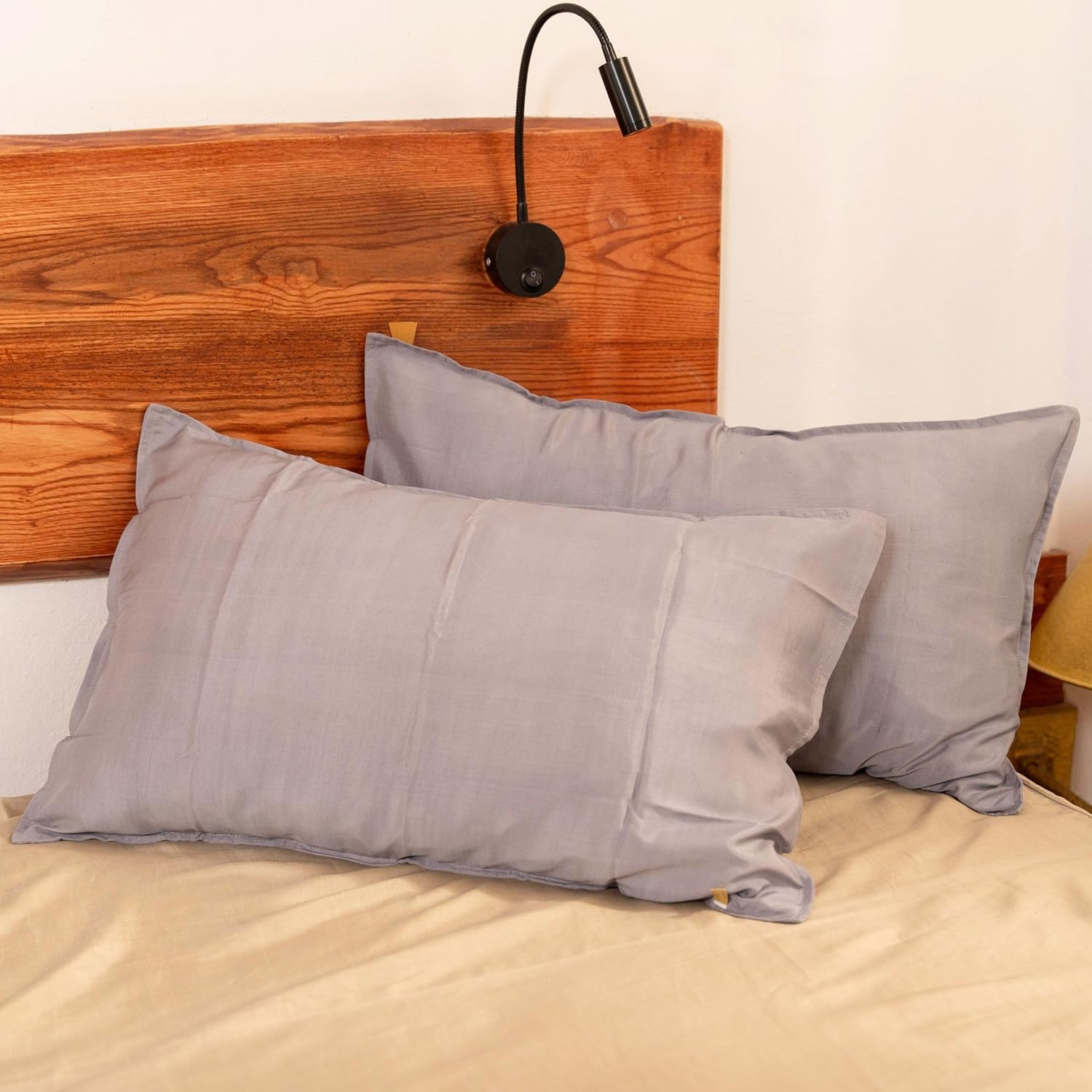 100% Mulberry Silk Pillowcase, Handcrafted in Co Chat Village Vietnam, Natural Ivory White and Light Golden, 40x60cm and 50x70cm, Breathable, Gentle on Hair and Skin (Gray, 20 x 28 inches)