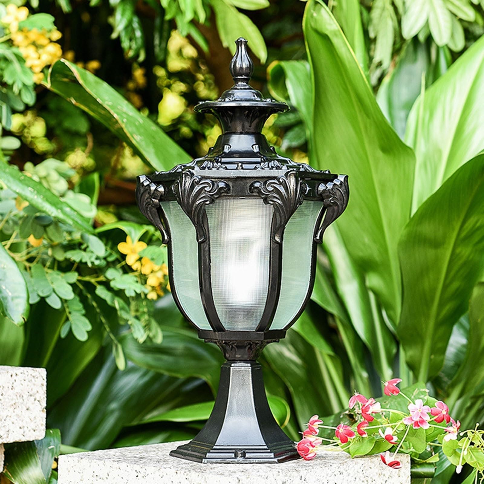 Europejskie zewnętrzne lampy słupkowe, szklana kolumna, lampa do ogrodu, na taras, patio lub podwórko, filar, dekoracja krajobrazu, latarnia, czarna, 24 x 59 cm