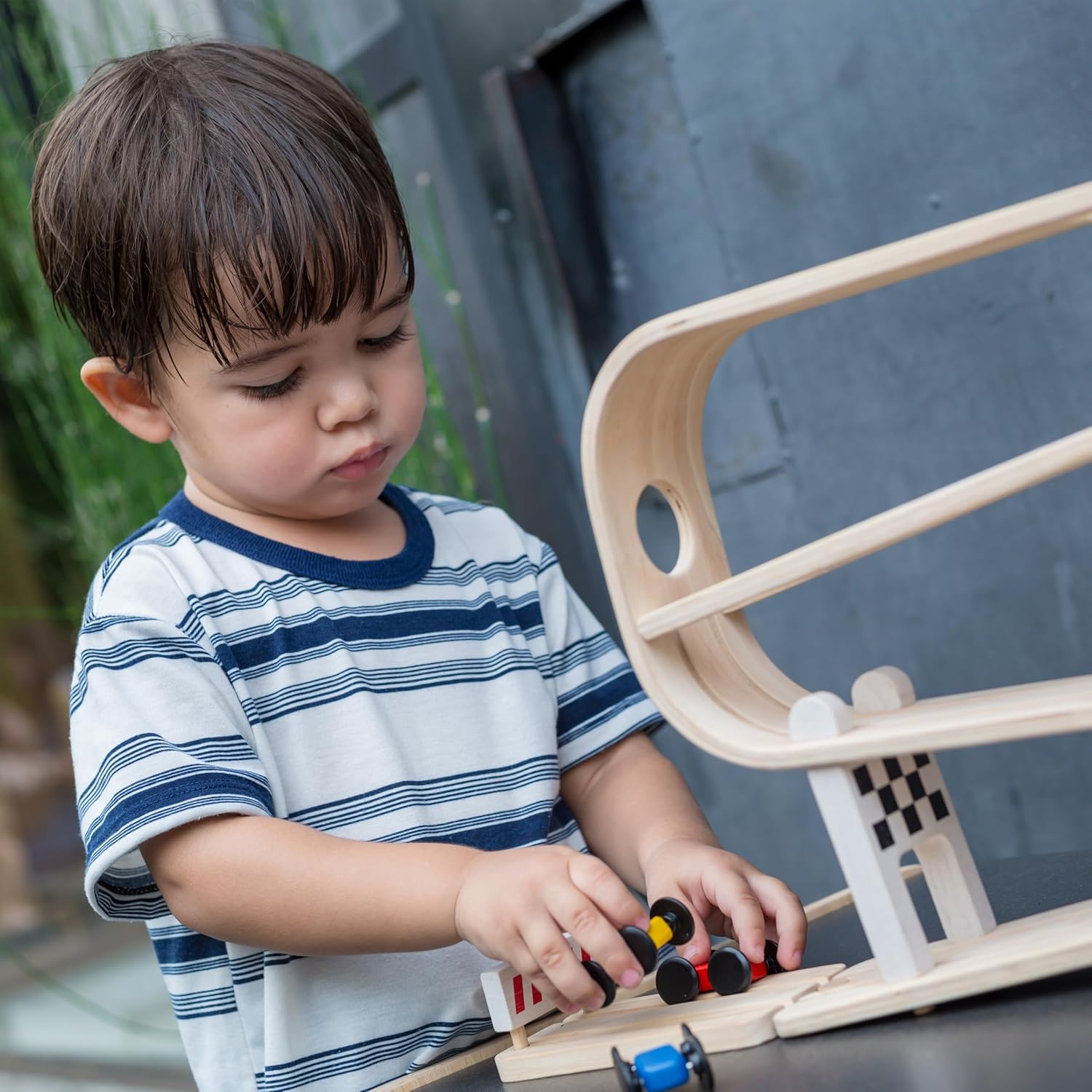 PlanToys® Wooden Ramp Racer for Kids | Montessori Inspired Car Ramp Toy with 3 Racing Cars | Eco Friendly Toddler Toy for Motion Play, Coordination & Cause and Effect Learning