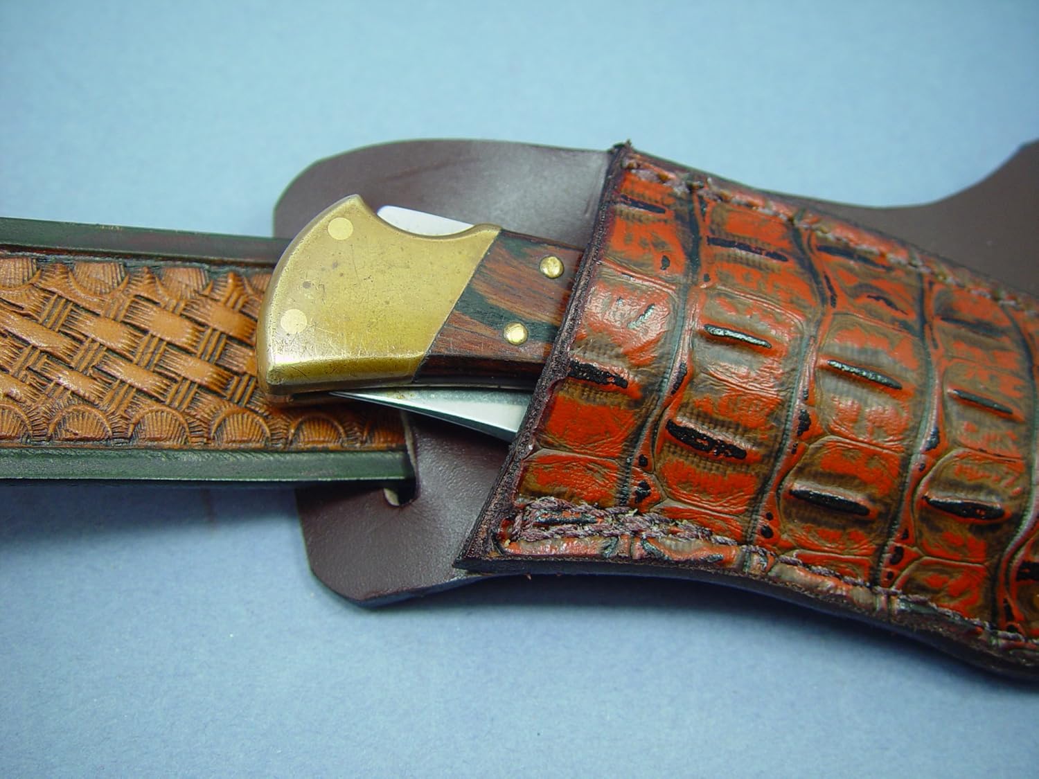 Leather Right Cross Draw Pocket Knife Sheath for a Buck 110 Are 112. Alliagor Print Leather on Top. Sheath Only!