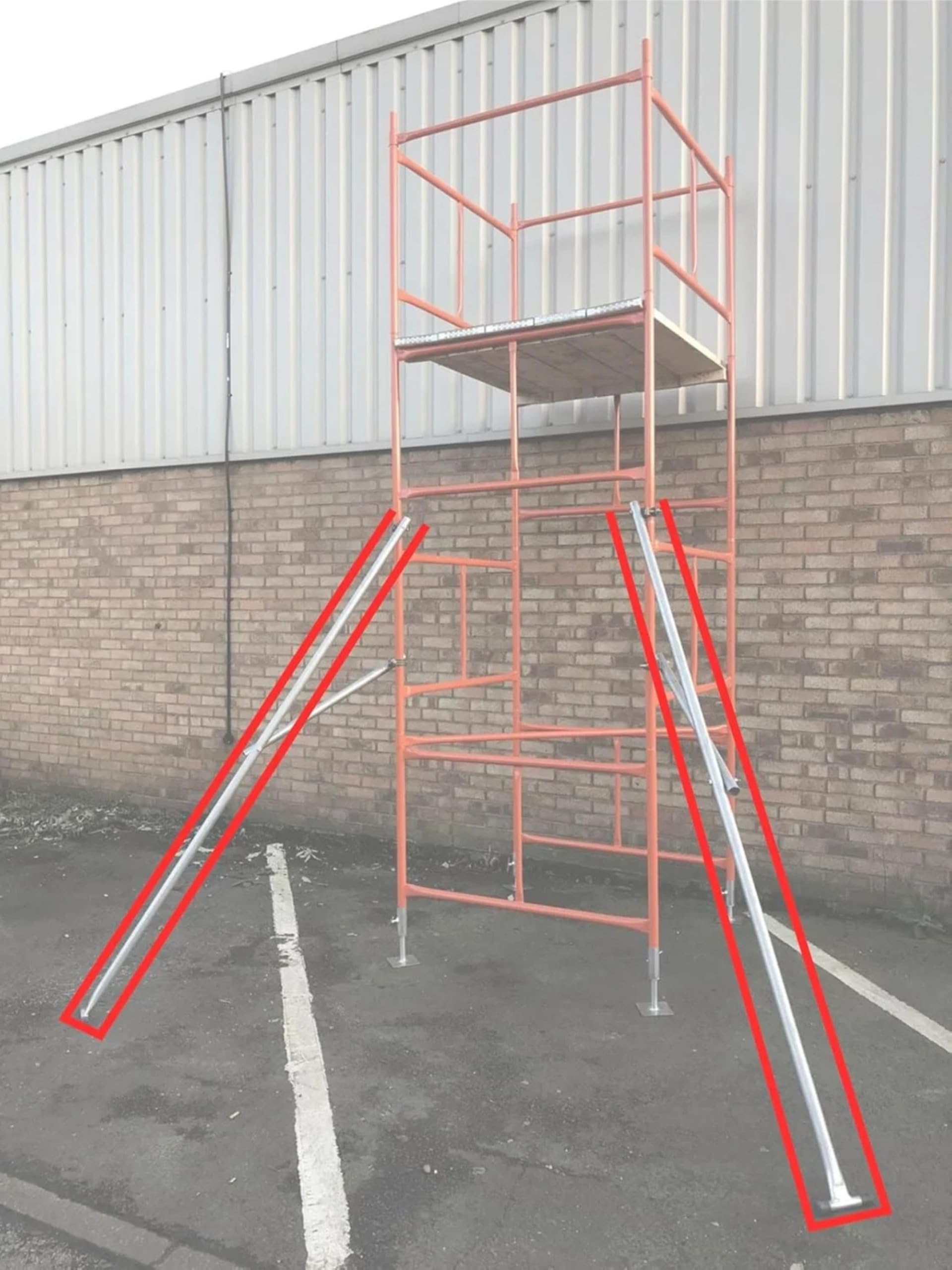 HILL TOP FABRICATIONS CO (1998) LTD - Pair of Stabilisers 8 Foot Long (Outriggers) for Scaffolding Tower Galv Steel. with Heavy Duty Clamps and Double Rubber Feet for Extra Stability and Support.