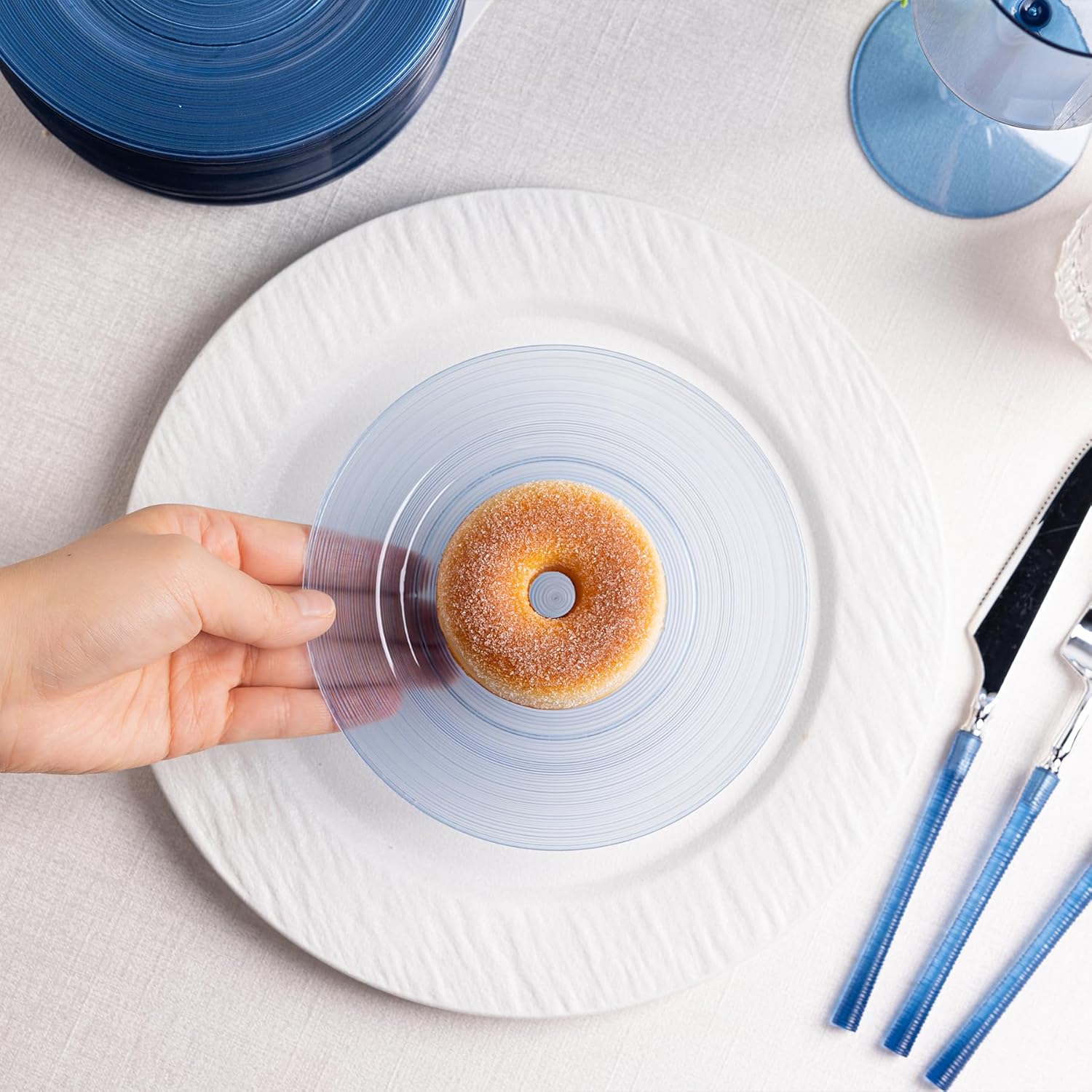 100 Count 6 Inch Transparent Blue Plastic Plates, Heavy Duty Disposable Dessert Salad Plate, Round Fancy Appetizer Plates for Wedding, Party