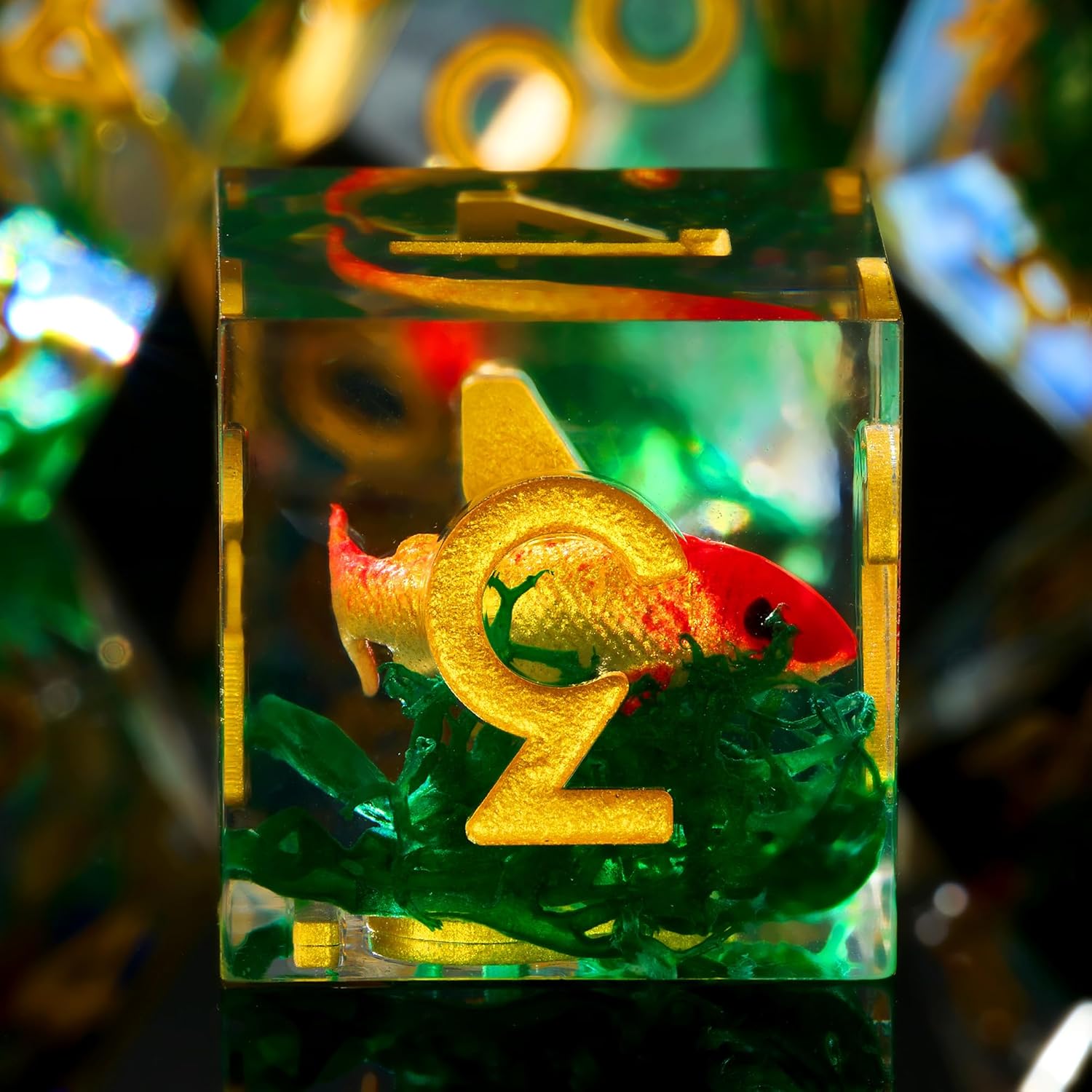 Moss and Koi Fish DND Dice Set - 7Pcs Sharp Edge Resin Polyhedral Game Dice for D&D RPG - Includes D20, D12, D10, D8, D6, D4 - Moss Agate Fish Design(Gold)