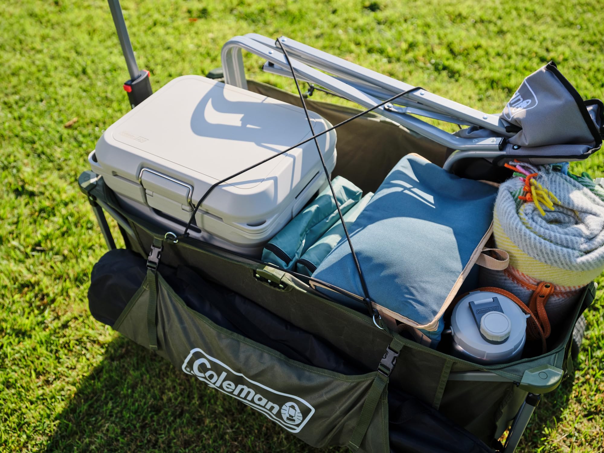 Coleman Carro de Camping Plegable | Carro Plegable de Arrastre |Carrito de Festivales de 4 Ruedas | Carro de Mano portátil |Ruedas Desmontables |Capacidad de Carga de hasta 180 kg | 116 x 60 x 58 cm