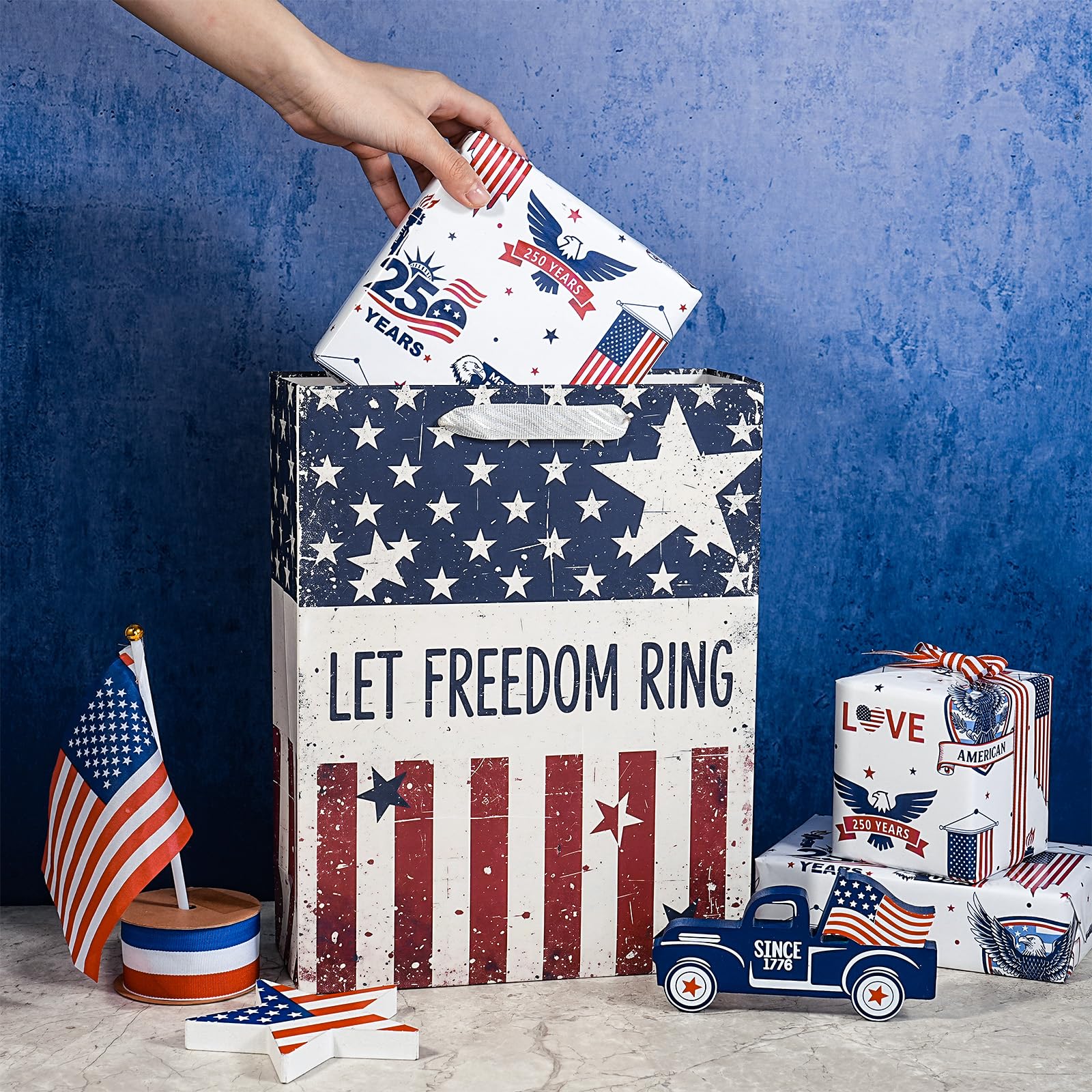 LeZakaa 13" Patriotic Gift Bag with Tissue Paper, Let Freedom Ring American Flag Gift Bag for 4th of July Independence Day Party Gifts, Memorial Day, 13" x 10" x 5", 1 Pc