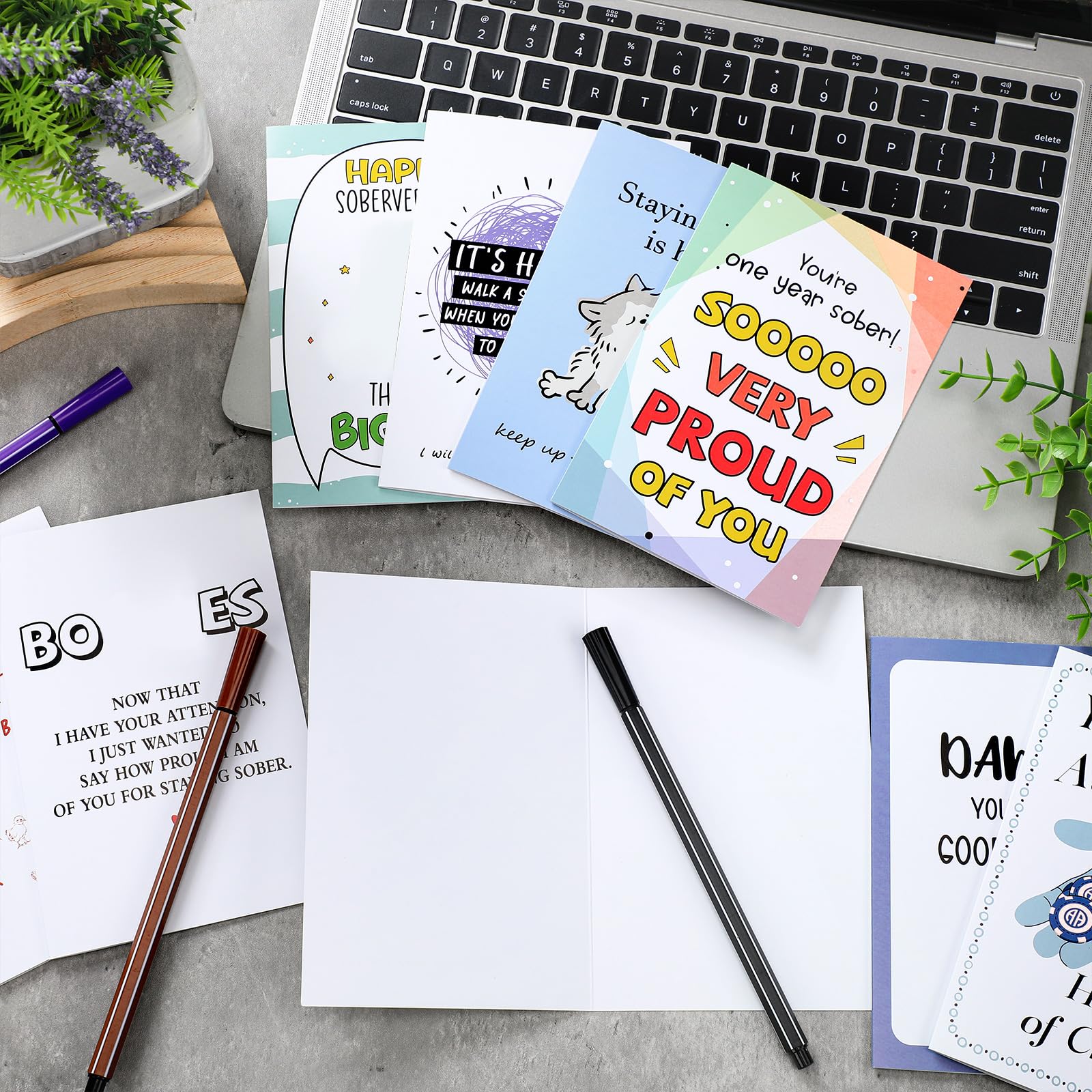 Motiskyy Paquete de 24 tarjetas y sobres divertidos de sobriedad de 4 x 6 pulgadas, regalos de sobriedad, motivación, tarjetas de aniversario sobriedad, tarjeta de cumpleaños para hombres y mujeres,