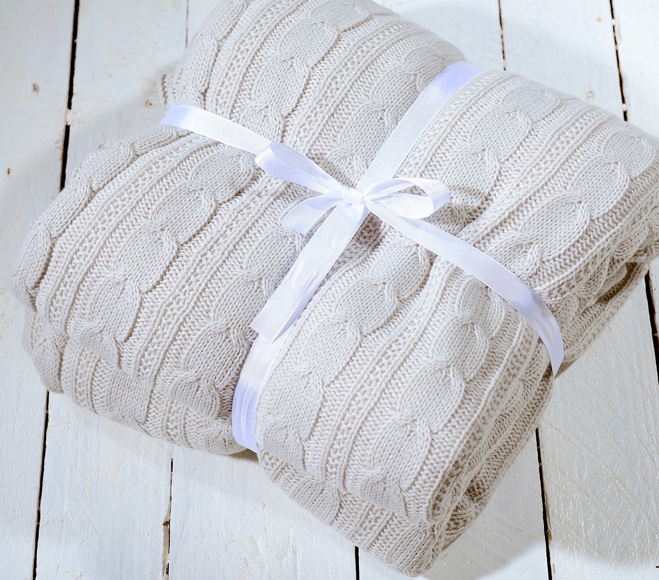 Coperta Copriletto Morbida Effetto Agnello con Motivo a Trecce 150 x 180 cm Beige