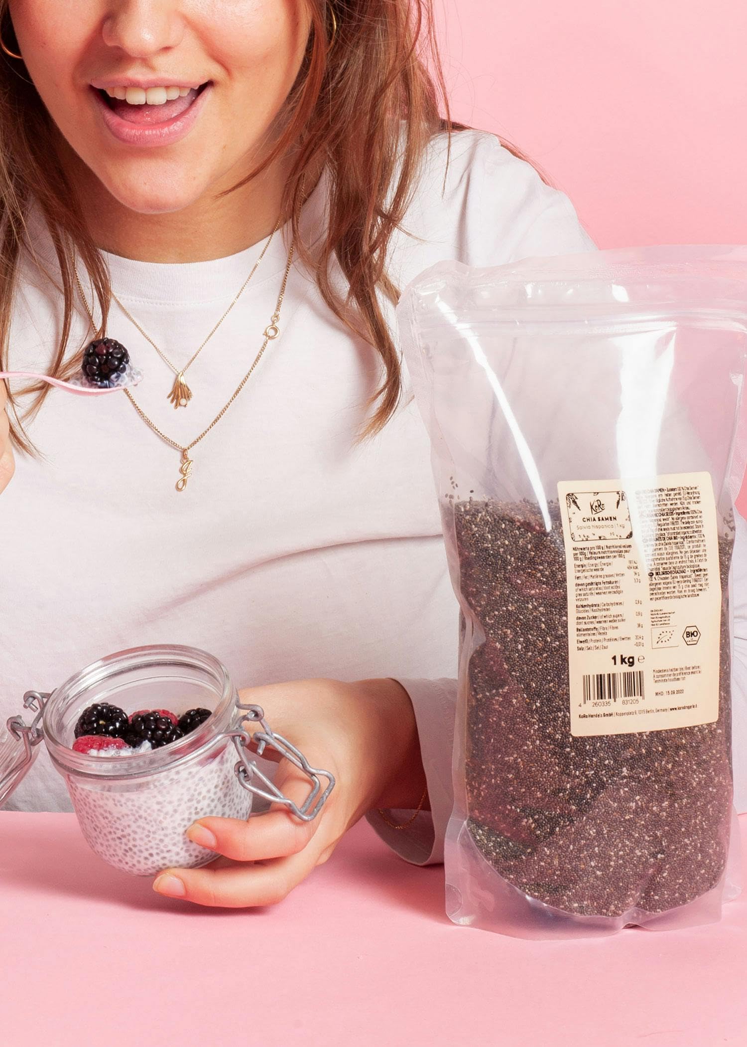 KoRo - Graines de chia bio | 1 kg - Super-aliment naturel - Issu de l'agriculture biologique – Riches en fibres – Source de protéines