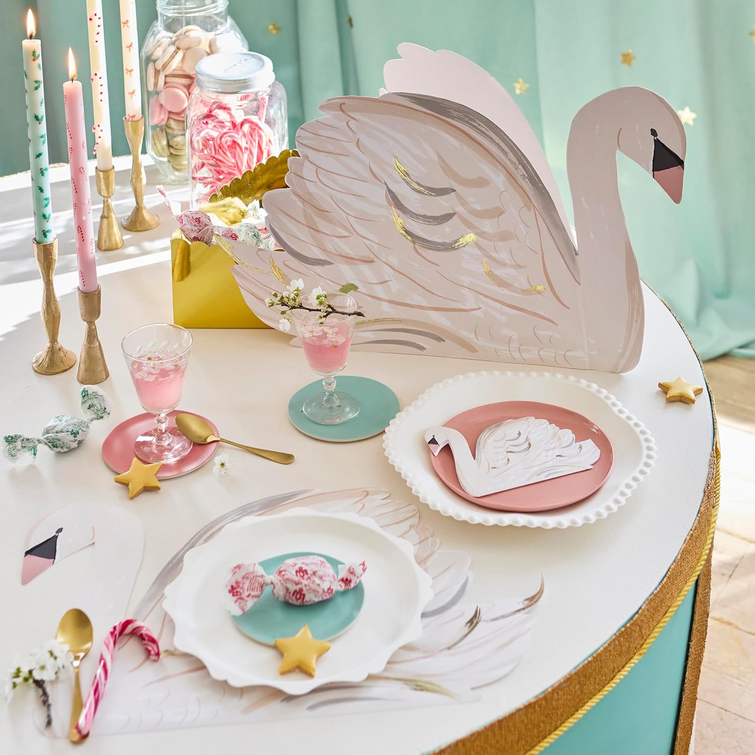 Meri Meri Swan Centerpiece (Pack of 1), Festive Table Decorations for Bridal Shower or Baby Shower, 21" x 12.25" x 13.375"
