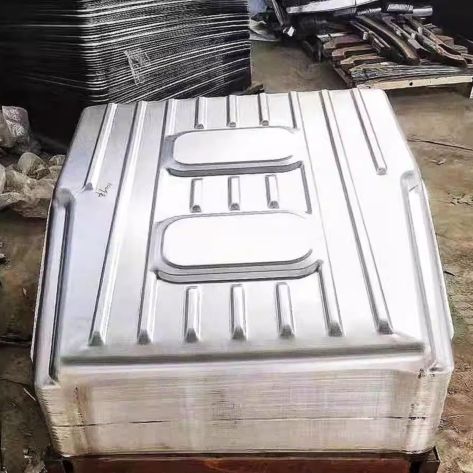 Universal Traktor Baldachin - Langlebige Eisenplatte Rasenmäher Sonnenschutz Regenschutz 146 cm x 168 cm, inklusive Diagonalverstrebung und Schrauben für Kompakttraktoren und Rasenmäher