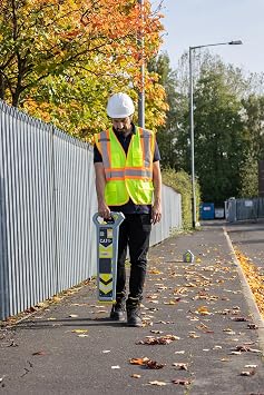 C.A.T4+ Cable Avoidance Tool Utility Locator from Radiodetection