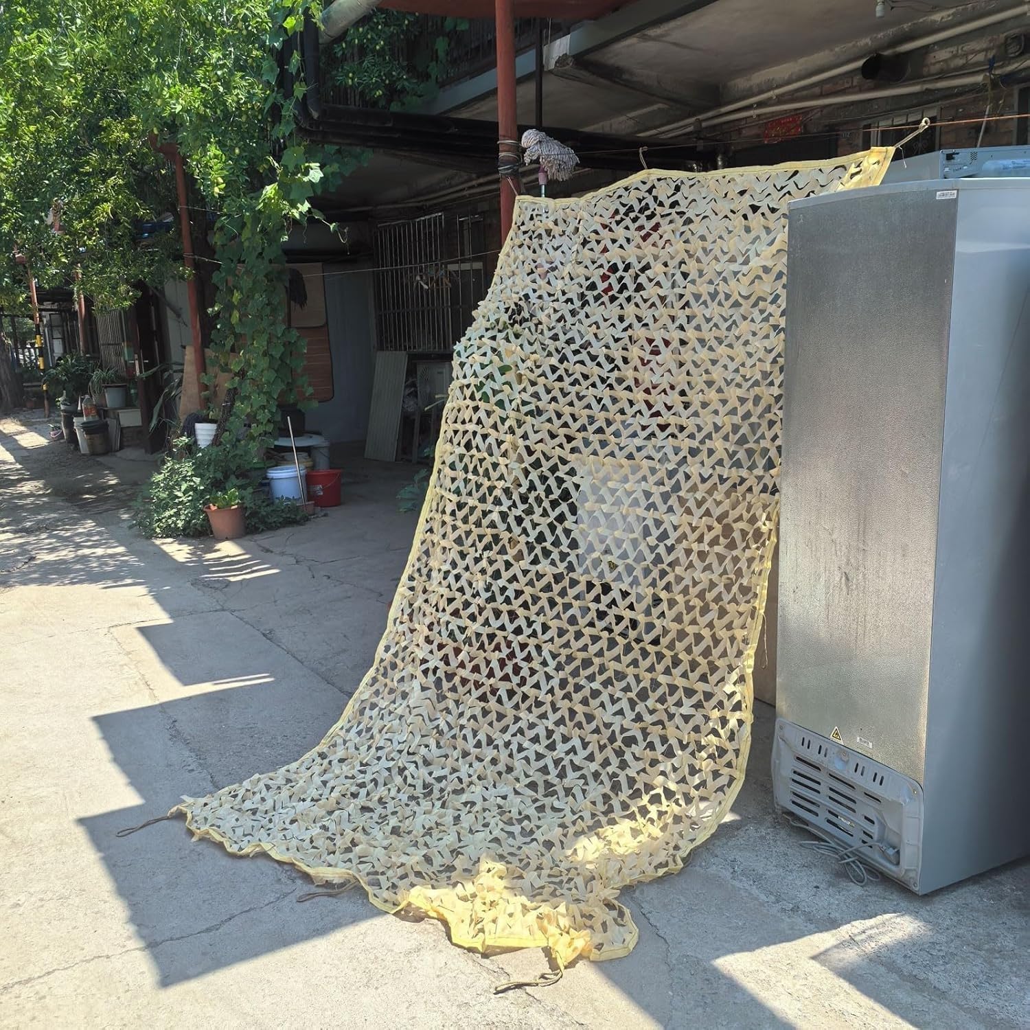 Generisch Beige Verstärktes Camouflage Netz Tarnnetz 1.5x2m für Terrasse, Tarnung Netz Bundeswehr Partydekoration Tarnnetz, Camping Jagd Sonnenschutz Sichtschutz Schattennetz für Garten