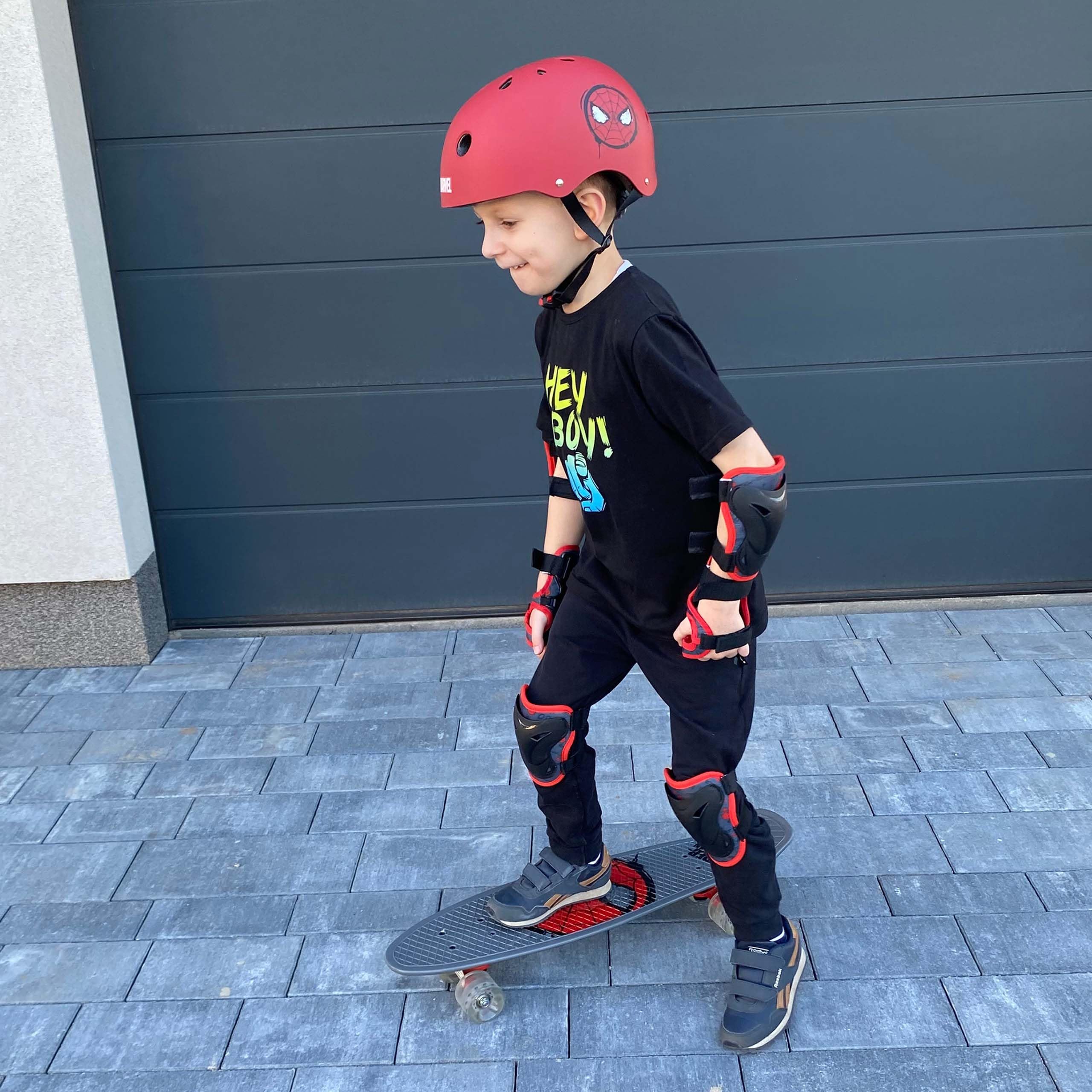 Planche à roulettes pour Enfants FISZKA 55cm, antidérapante, légère, Stable jusqu'à 50 kg.
