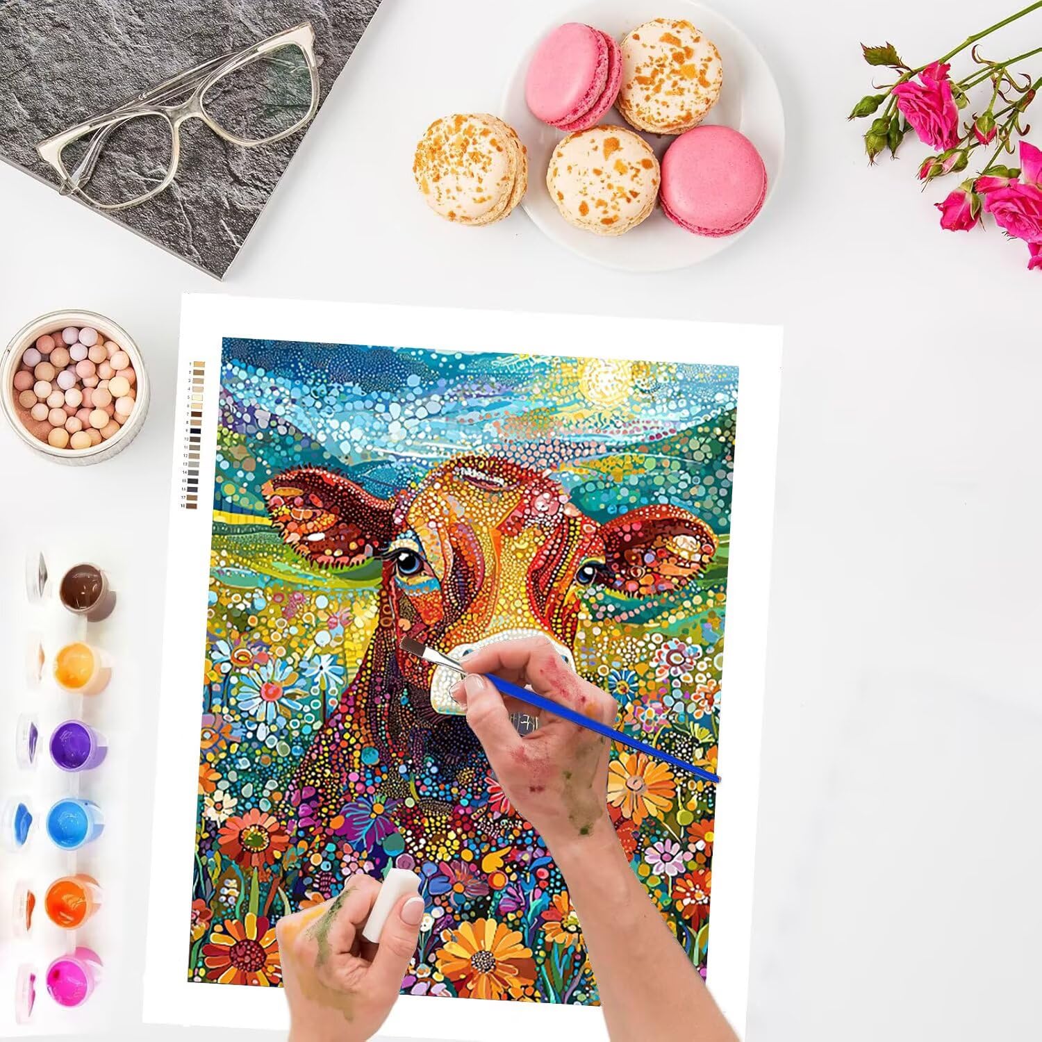 WEISHIWE Malen nach Zahlen Erwachsene Blumen mit Kuh, 70x90cm x-424 | Malen nach Zahlen Erwachsene Leinwand Kit, DIY Handgemalt Ölgemälde Set mit 3-Pinseln und Acrylfarbe für Wanddeko,Ohne Rahmen